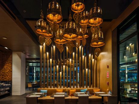  Rakhang Thai Bistro & Bar Holiday Inn Resort Krabi Ao Nang Beach