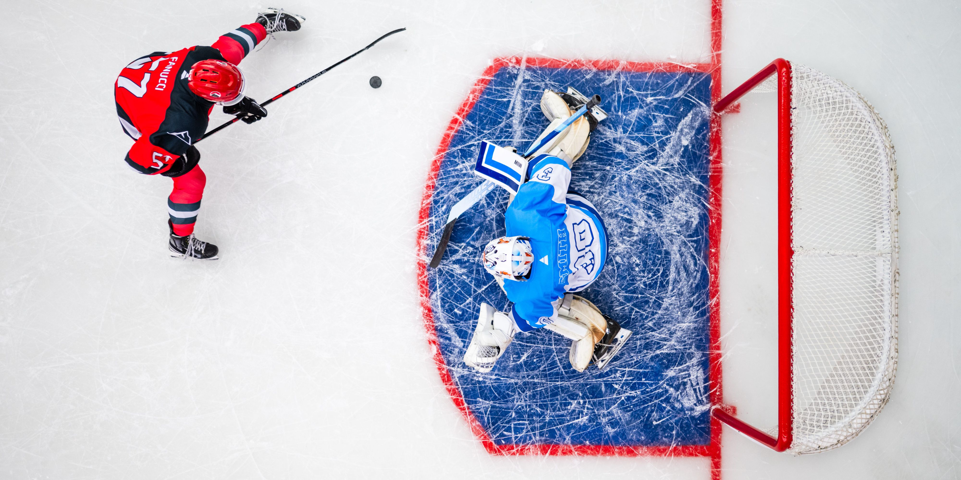 Hockey player making a goal