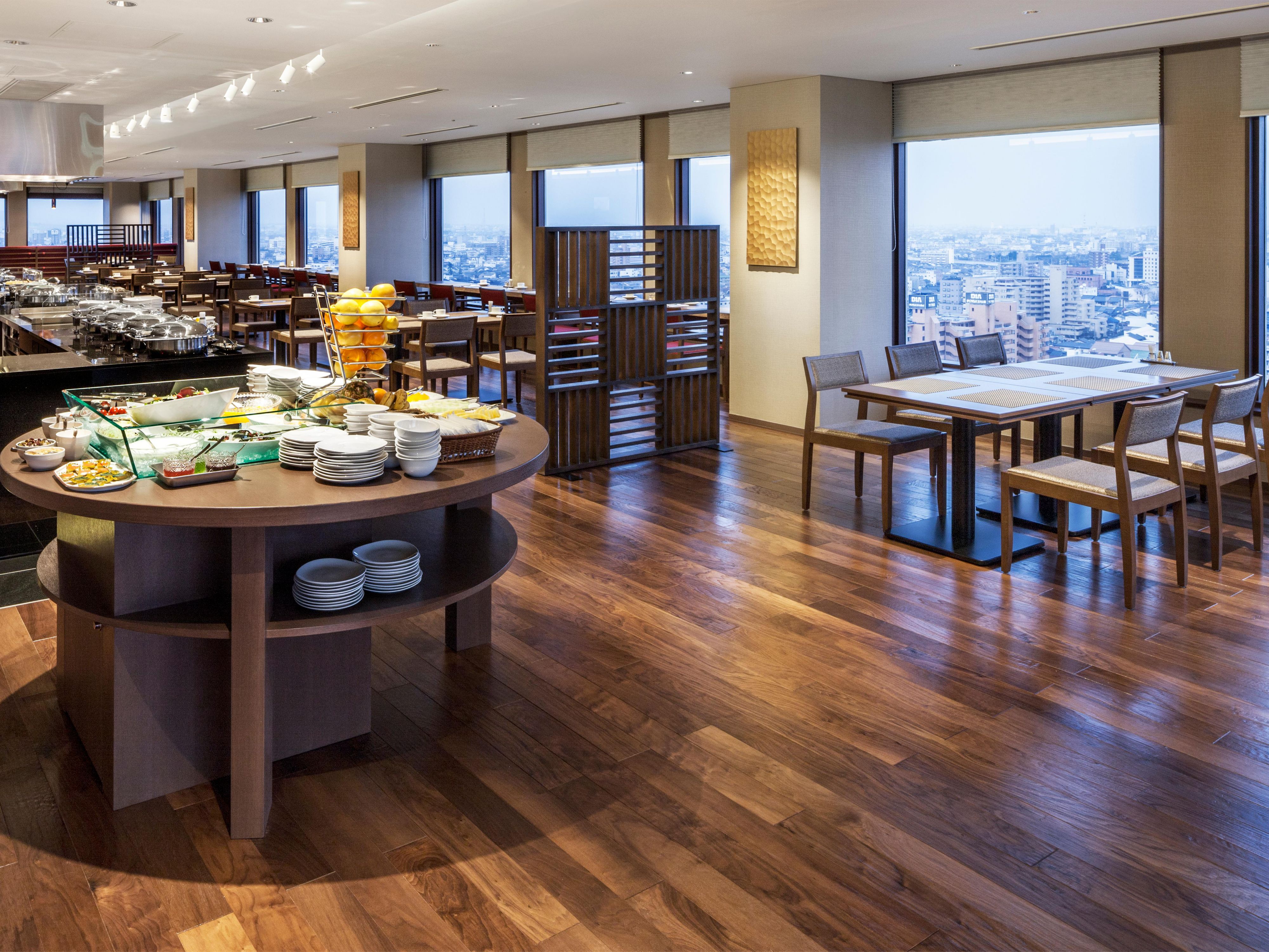 holidayinn hotel dining