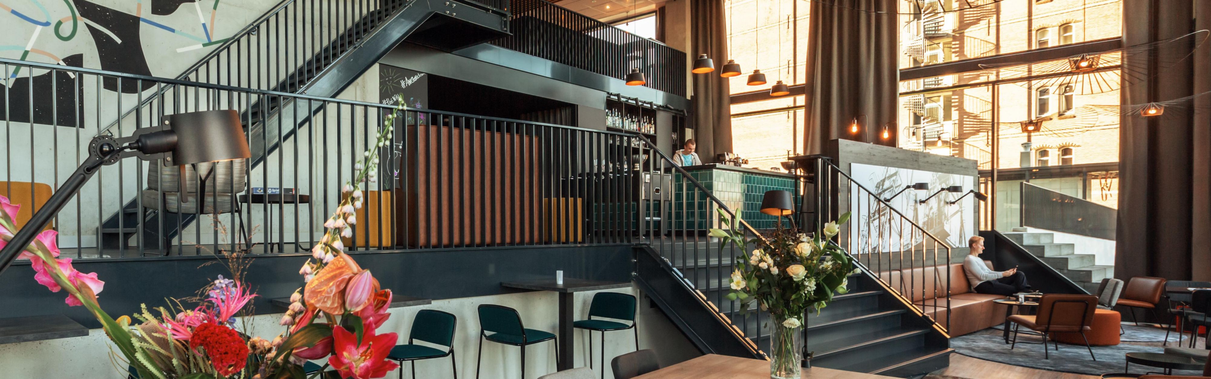 Holiday Inn – the niu, Fender Amsterdam Hotel Lobby