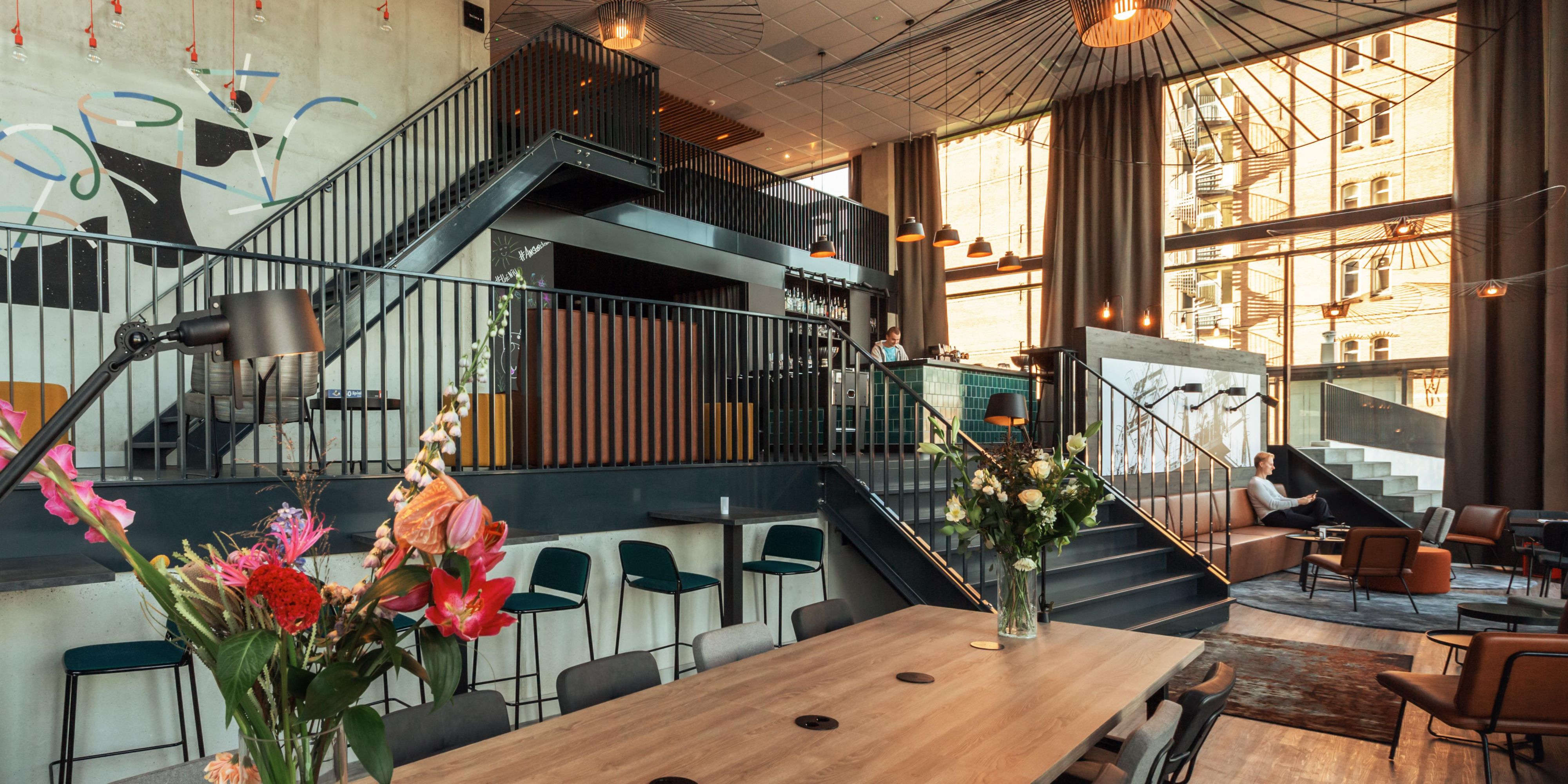 Holiday Inn - the niu, Fender Amsterdam