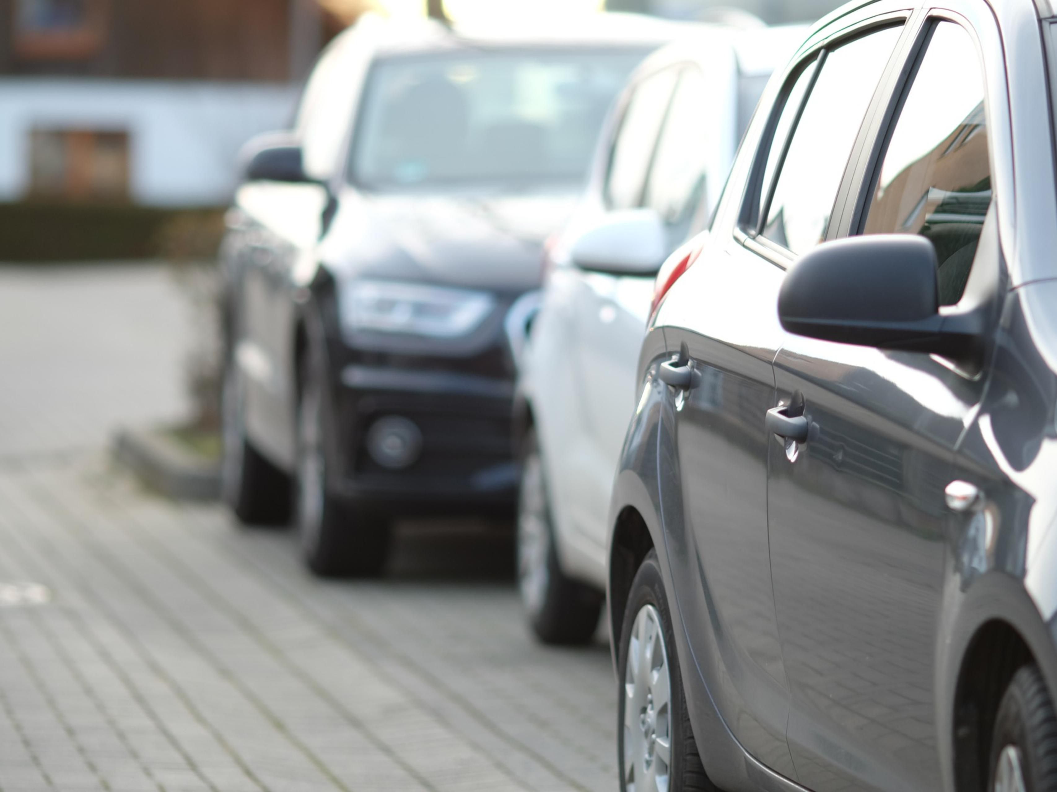 Good news for drivers: free public street parking is often available near the hotel. While we don’t have our own parking spaces yet, many guests appreciate the convenience of nearby side streets—just one more way to make your stay stress-free.