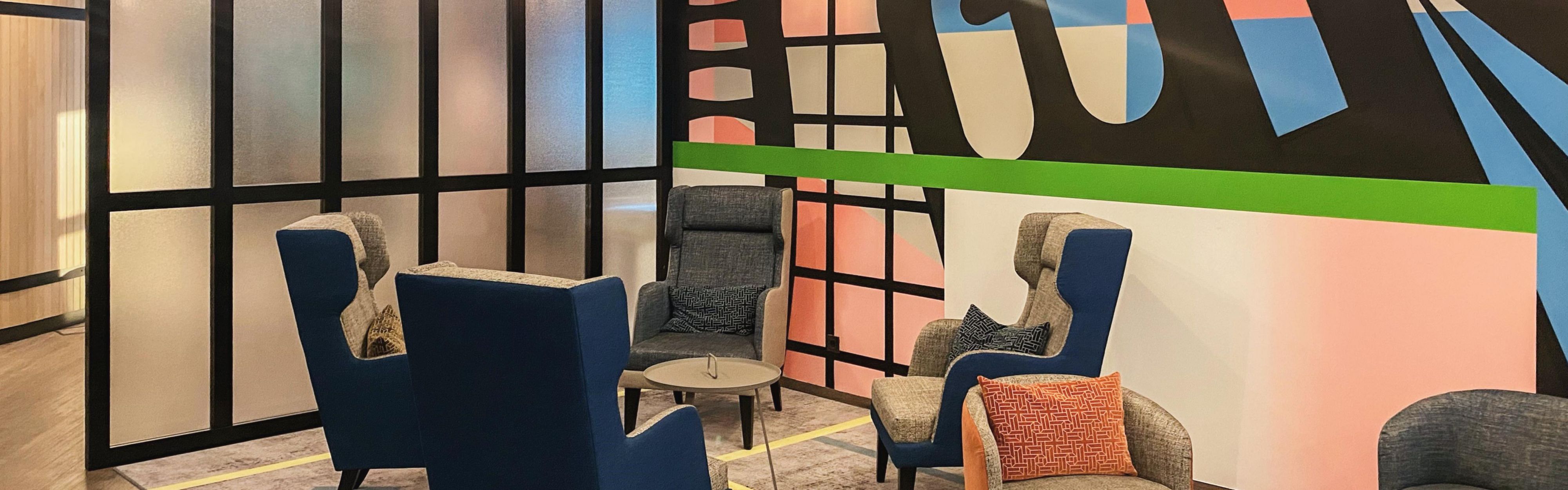 Isakov's art at the Holiday Inn - the niu, Tab