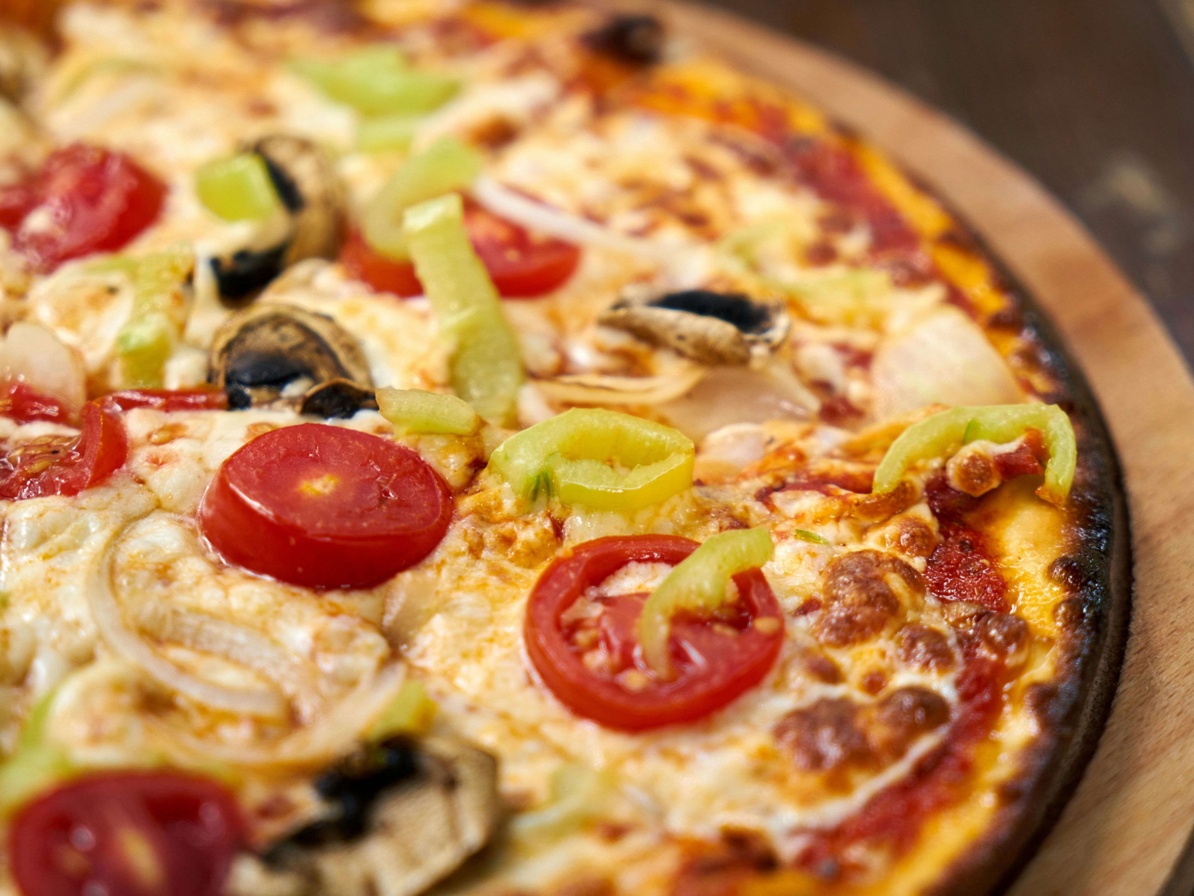 Book our Hotel Package and enjoy a perfectly relaxed stay in Frankfurt: It includes at least 2 overnight stays with breakfast buffet, a welcome drink on the arrival day, a delicious pizza, a coffee to go, as well as late check out until 15:00 on your departure day.