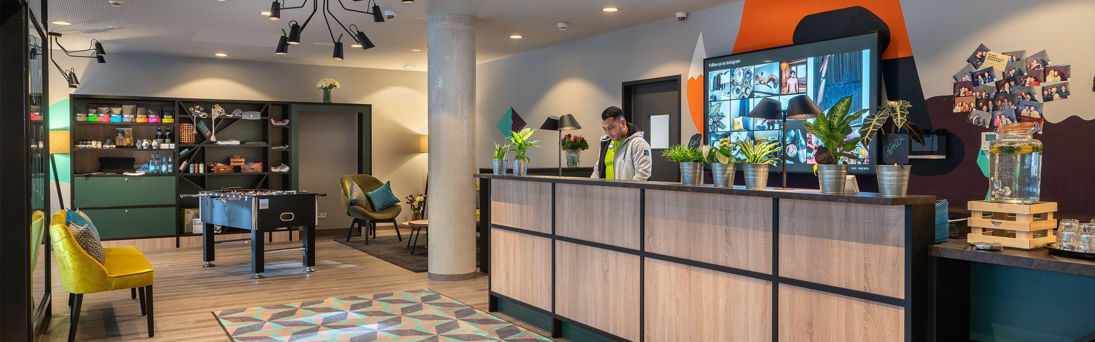 Holiday Inn - the niu, Charly Frankfurt City Reception
