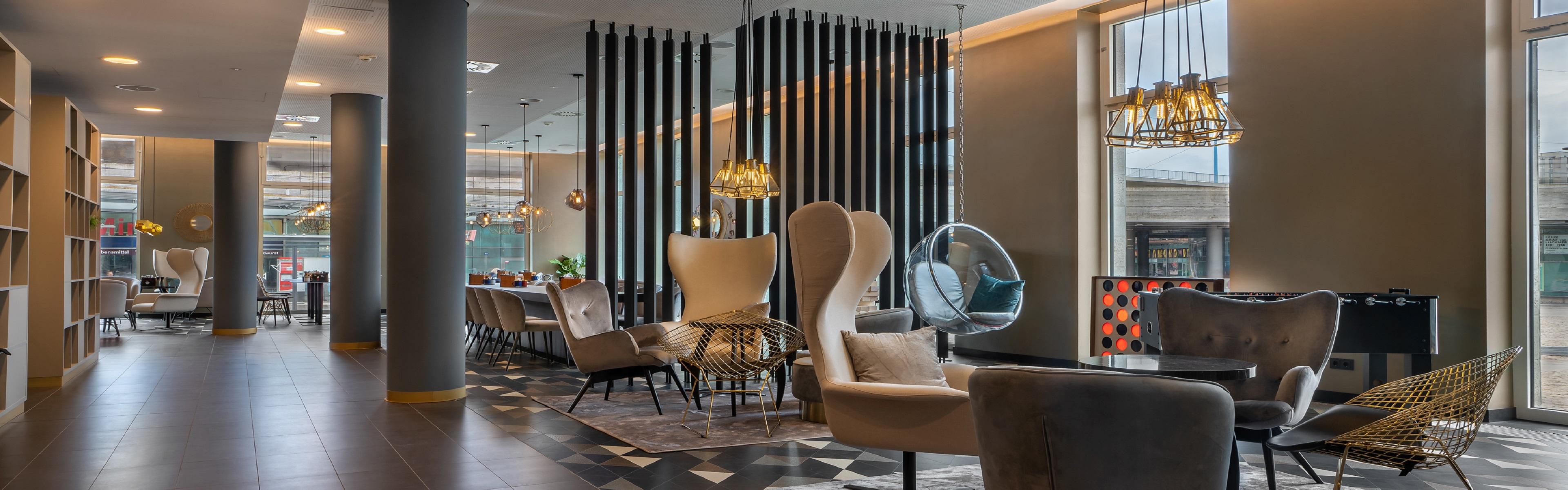 Holiday Inn - the niu, Ridge Halle Central Station Hotel Lobby