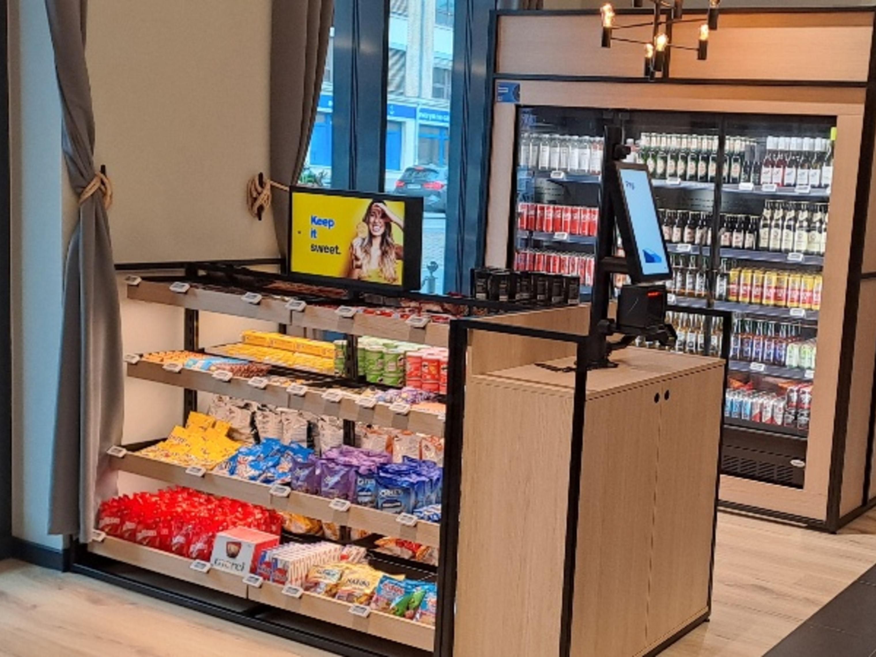 Our 24/7 Wundermart in the lobby has you covered. Pick up drinks, snacks, or travel items like toothbrushes anytime you need them. With quick self-service checkout, it’s as easy as grab, pay, and go - day or night during your stay in Hamburg.