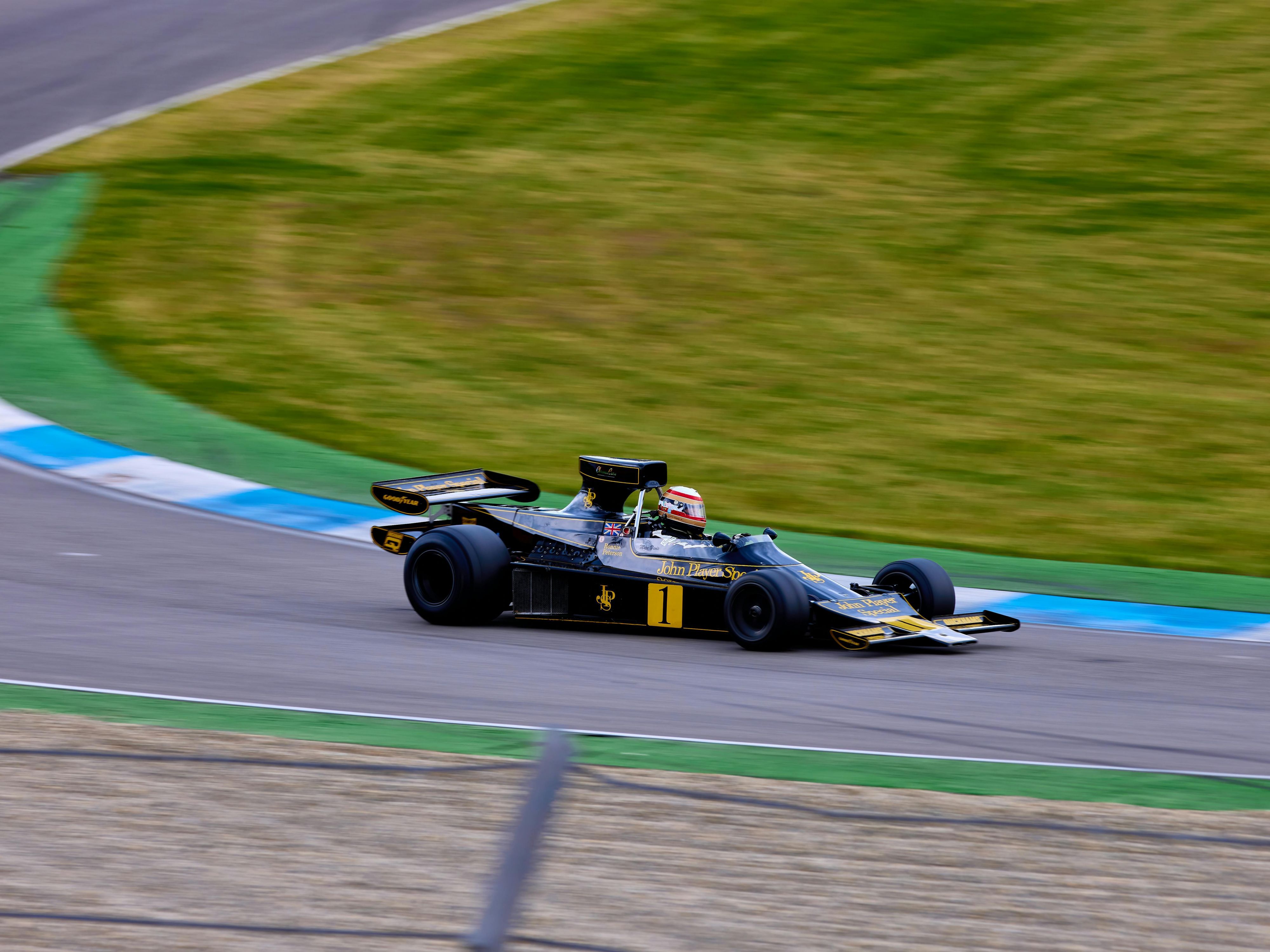 Are you looking for comfortable accommodation near the famous Hockenheimring? Our hotel offers you the perfect location to experience exciting motorsport events and functions in Hockenheim in comfort. Just a short drive from the Hockenheimring, you can be there quickly and enjoy the racing atmosphere to the full.