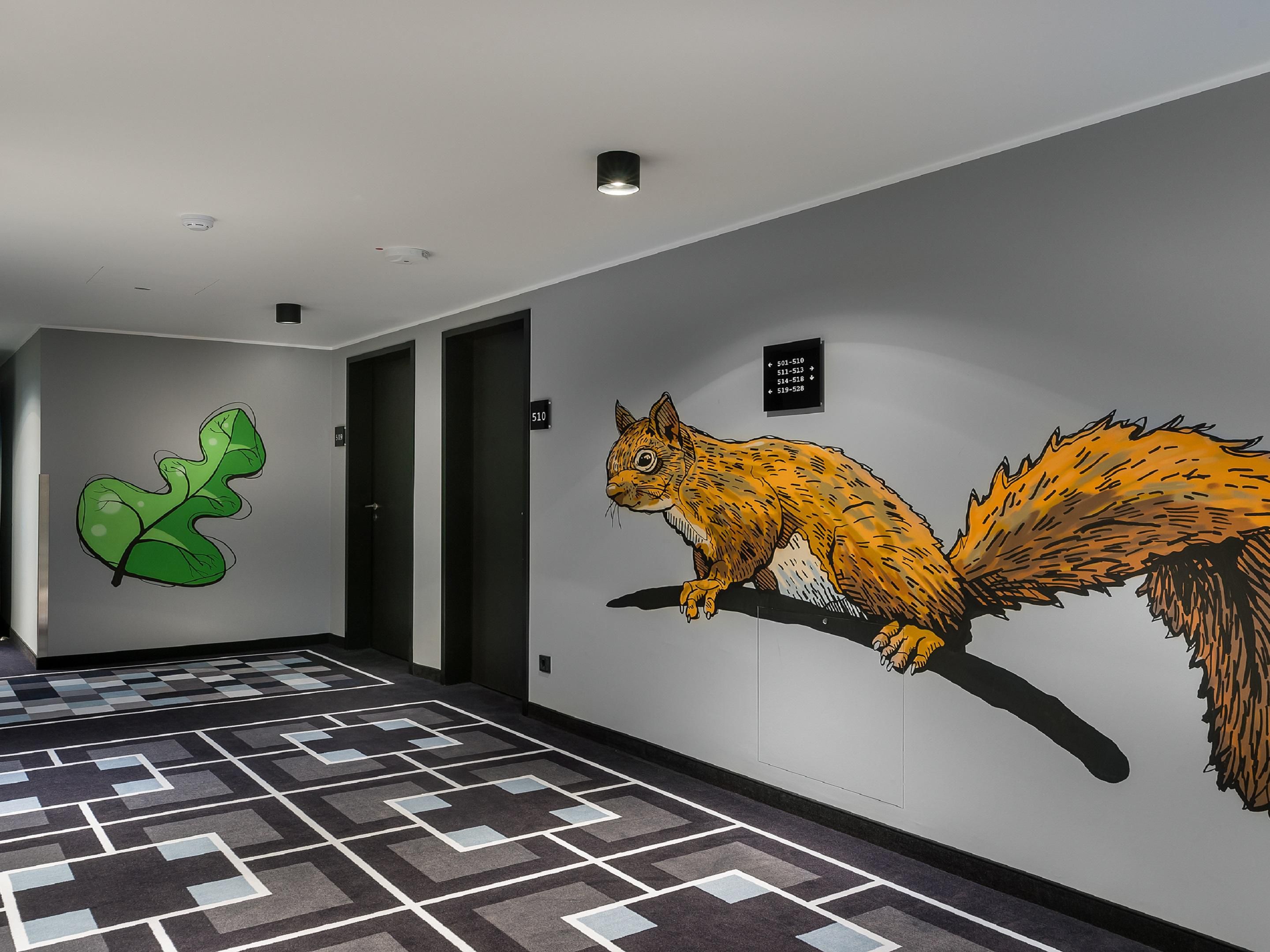  Holiday Inn – the niu, Square Mannheim Hallway