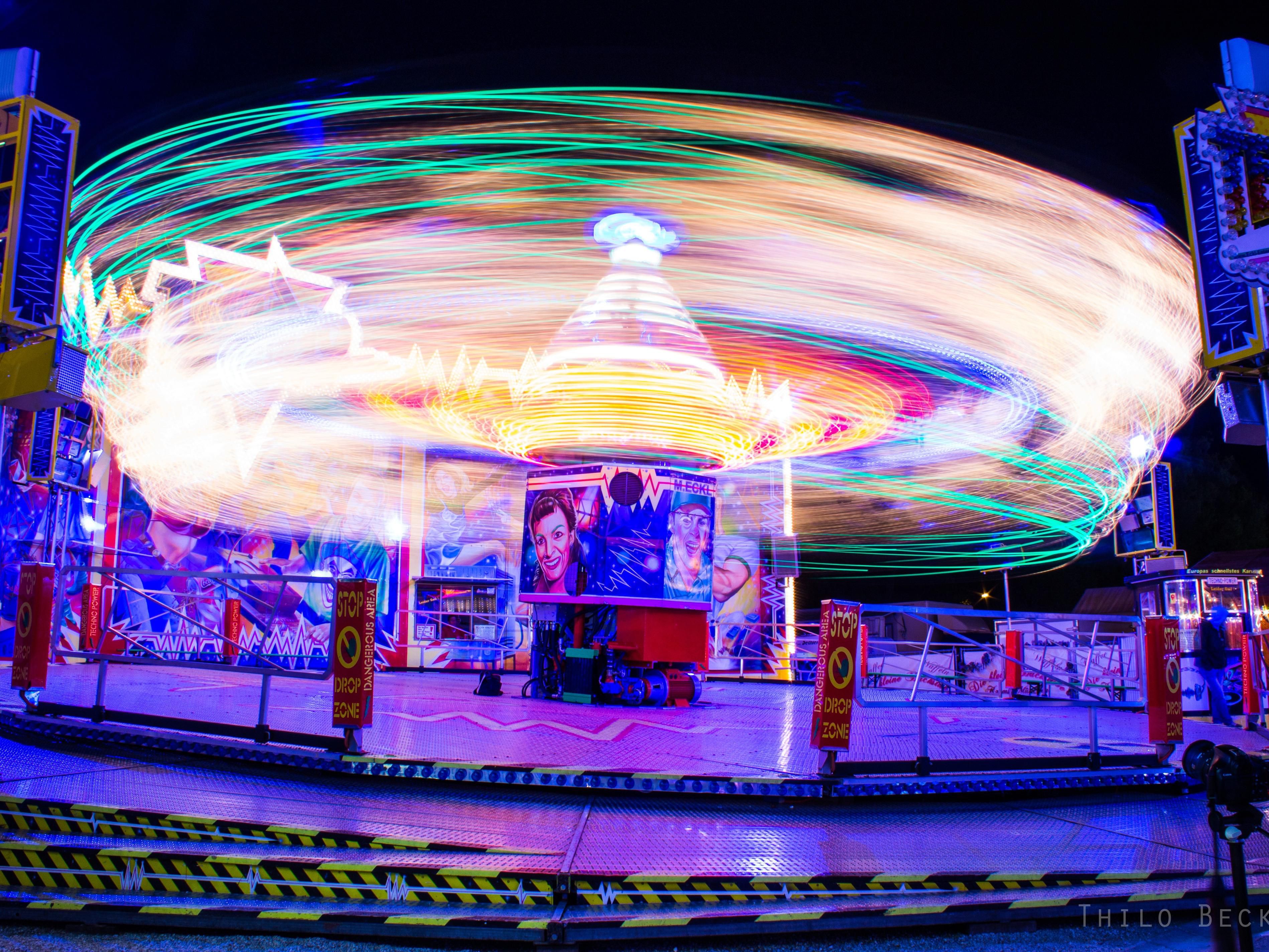 Celebrate the traditional Regensburg Dult Fest with lively tents, rides and Bavarian specialties. From Holiday Inn the niu Sparrow, you’re just moments away from the fun and festive atmosphere.