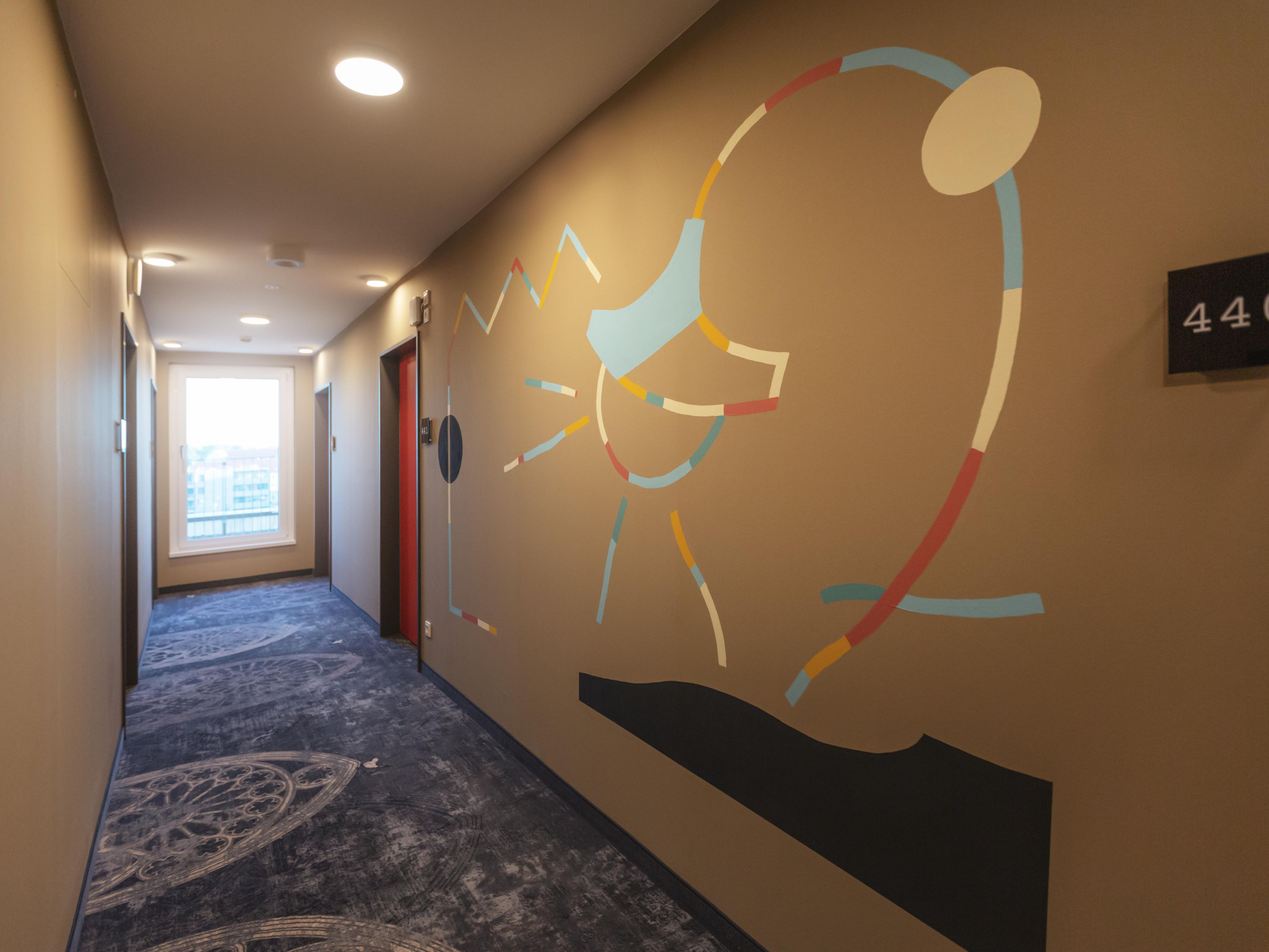 Holiday Inn – the niu, Sparrow Regensburg Hallway