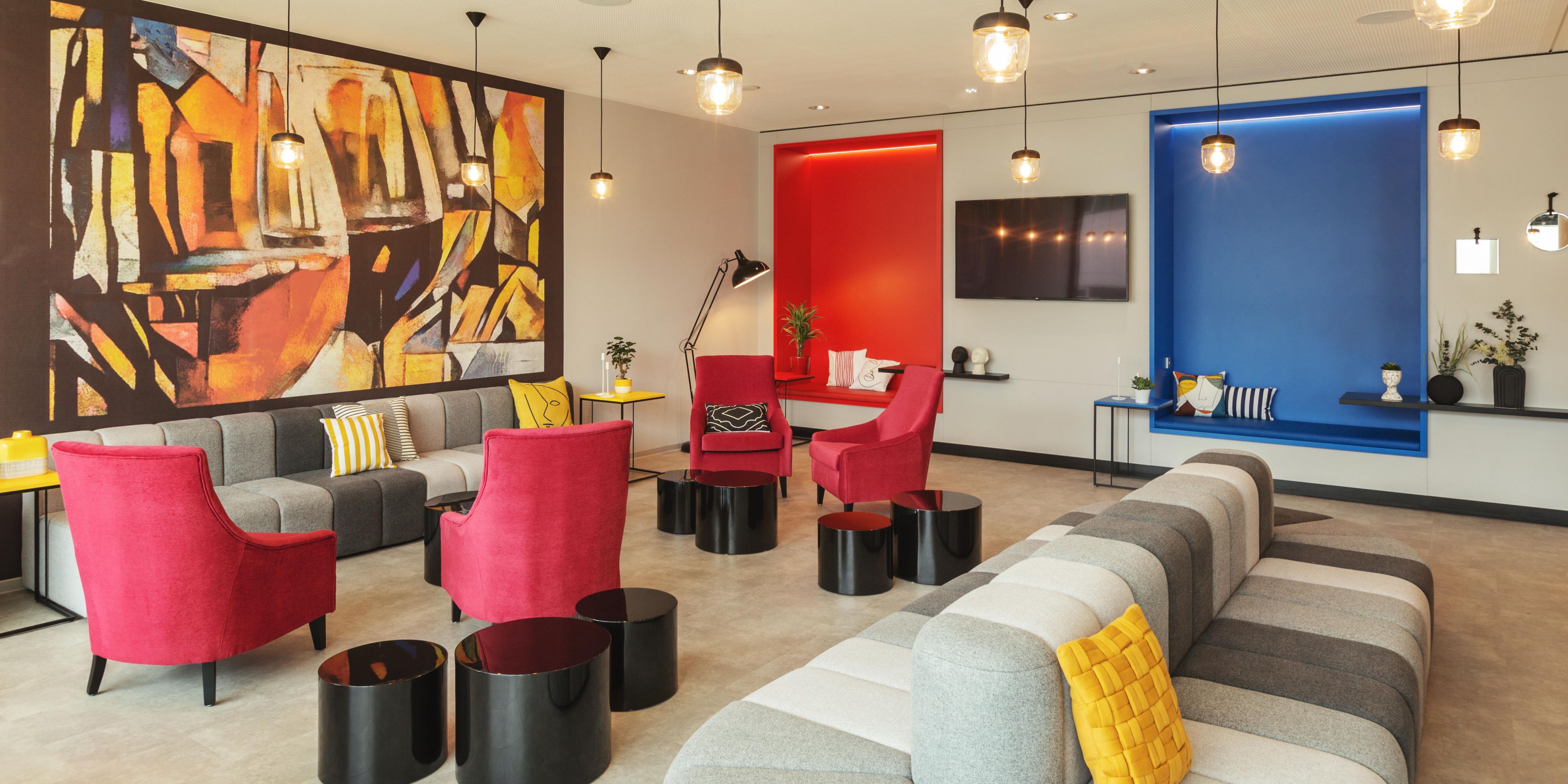 Holiday Inn - the niu, Form Stuttgart Feuerbach