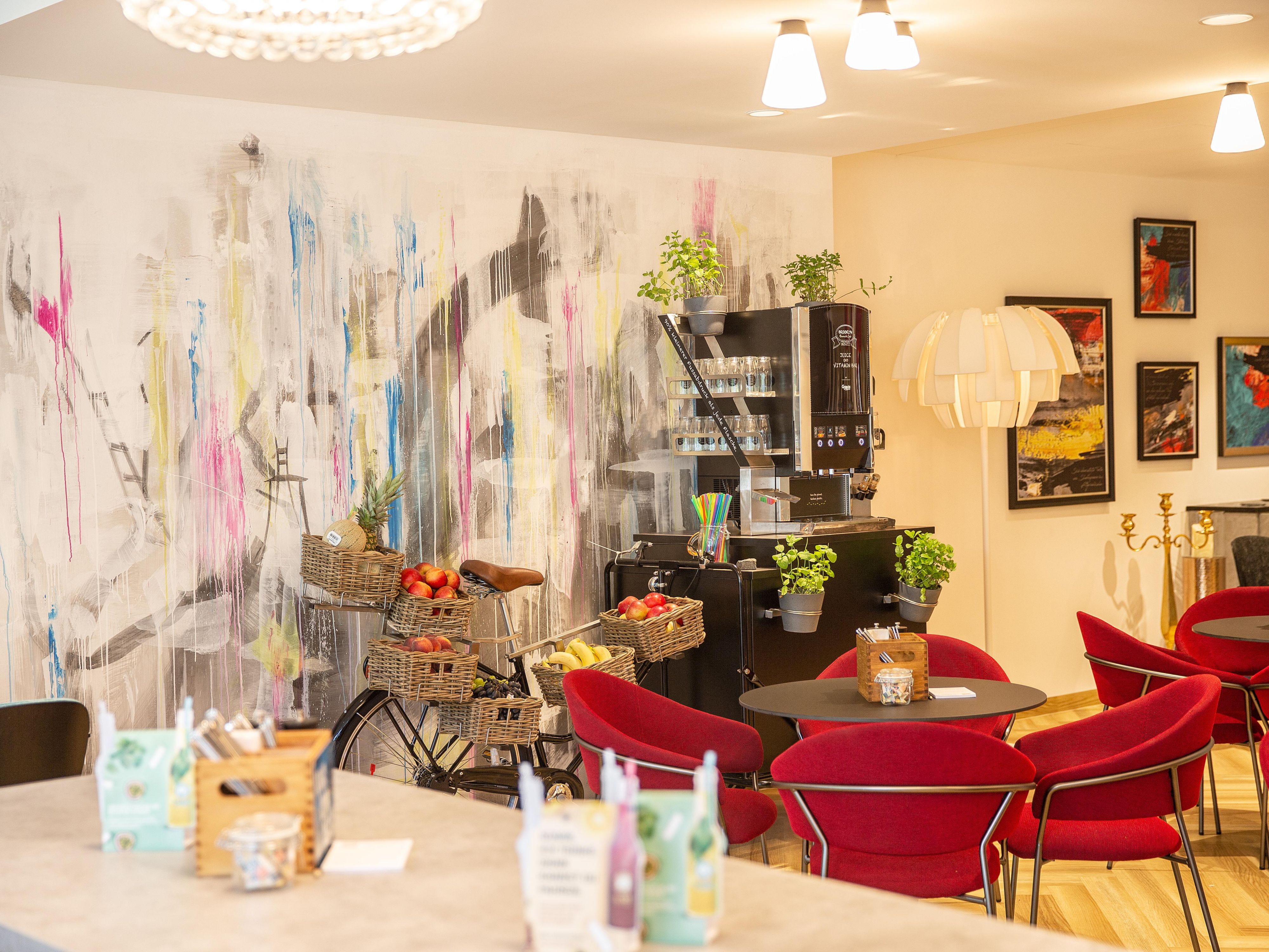 Art and design are at the heart of the niu. At Franz Vienna, baroque elegance merges with modern Viennese flair. Young artists reinterpret the imperial past - stylishly, creatively, surprisingly. The result is a place full of character that invites you to feel at home.