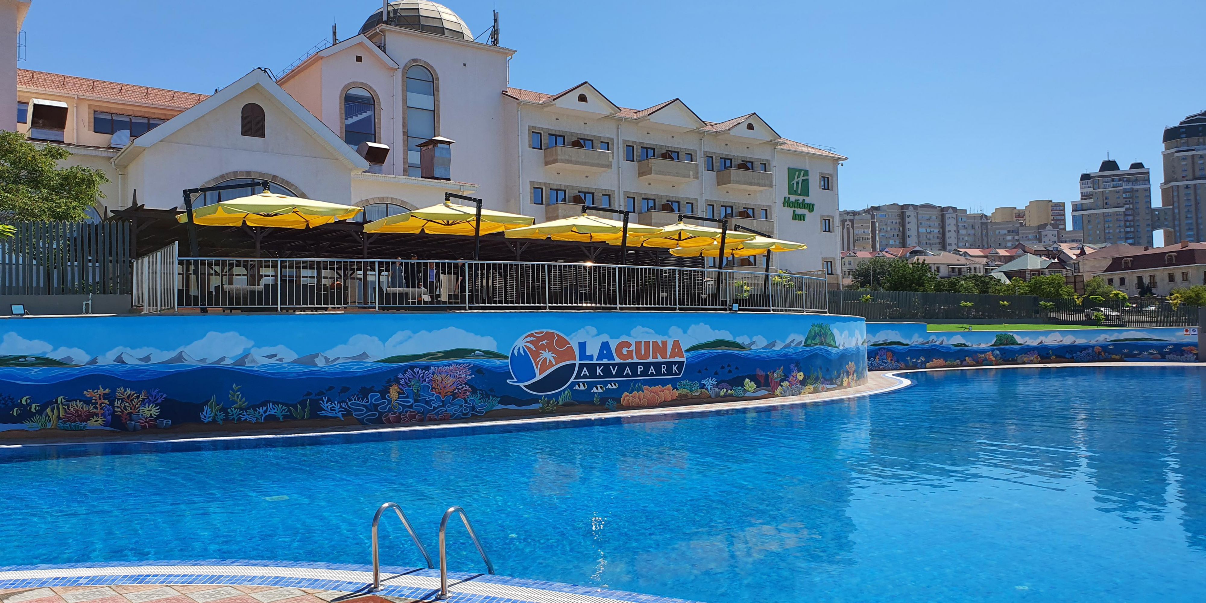 Отель в Актау на берегу моря : Holiday Inn Aktau - Seaside