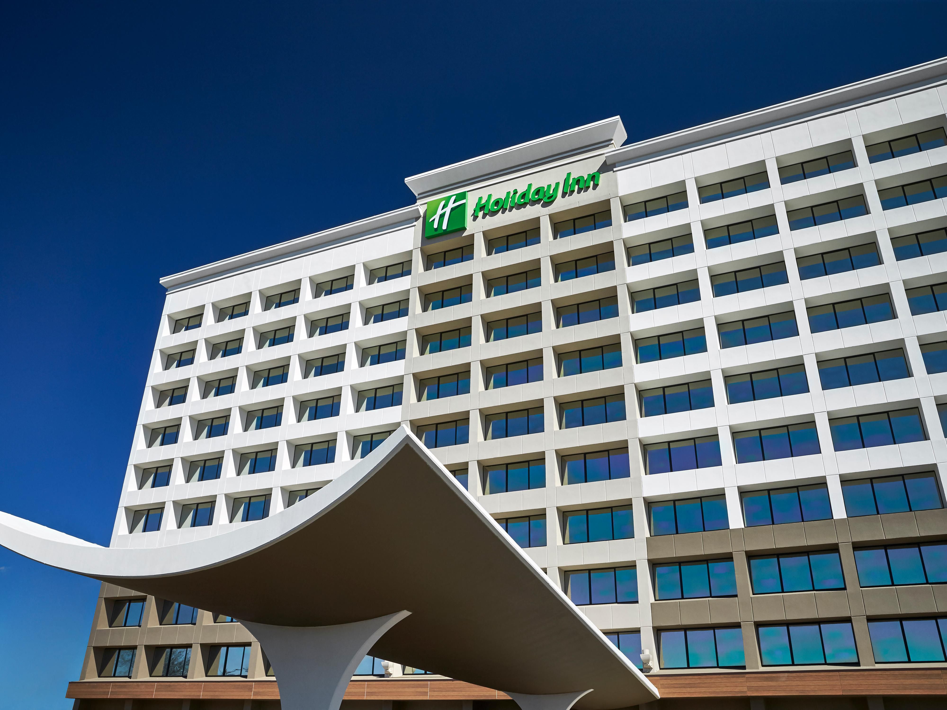 Situated just off the Capital Beltway (I-495) and a block from the Eisenhower Metro Station. Convenient access to Old Town Alexandria, Reagan National Airport (DCA), and downtown Washington, DC. Close proximity to National Science Foundation, U.S. Patent and Trademark Office, and other corporate offices in the Carlyle area.