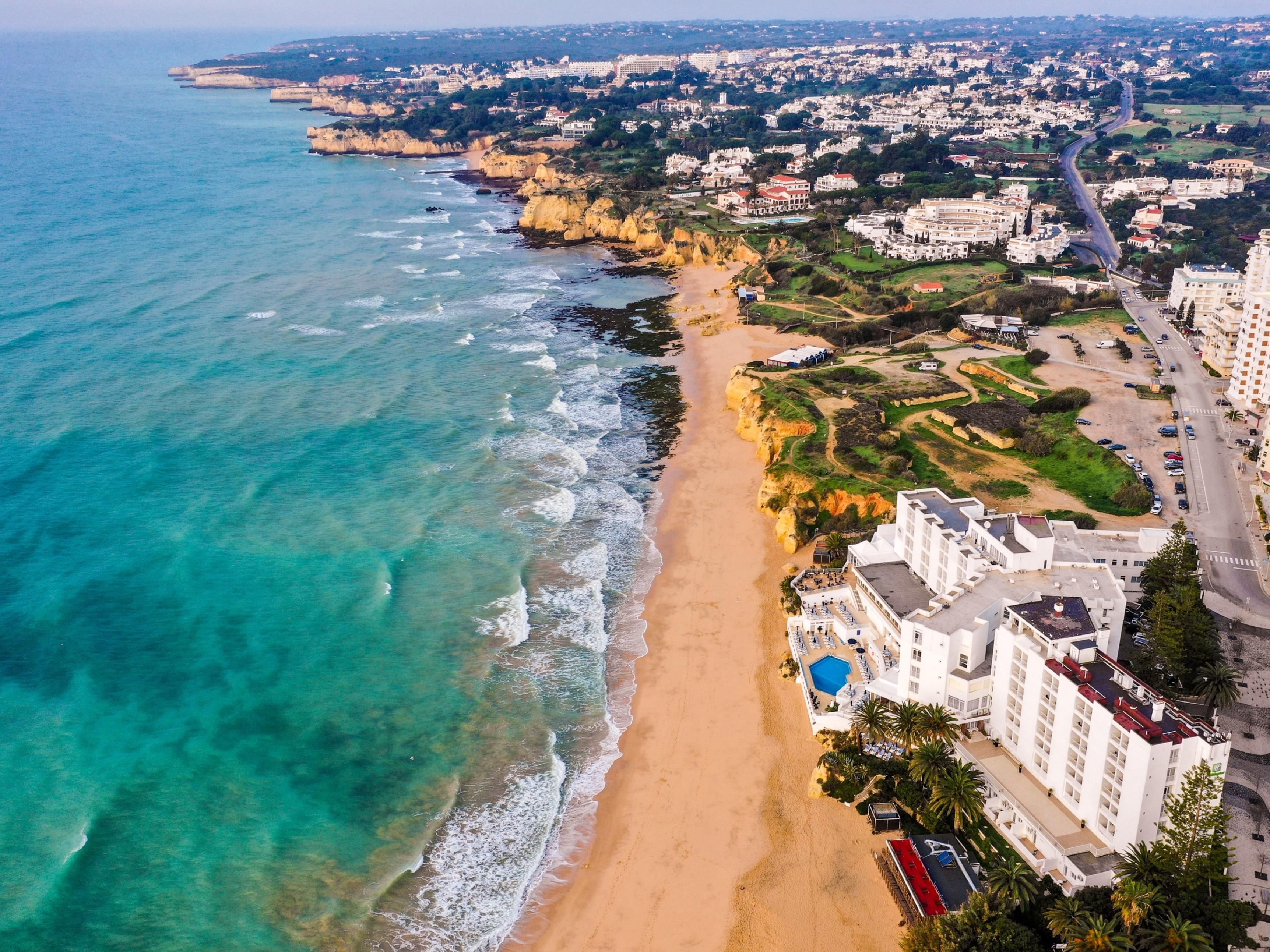 Hotels In Algarve Suchen Die Besten 2 Hotels In Algarve Portugal Von Ihg