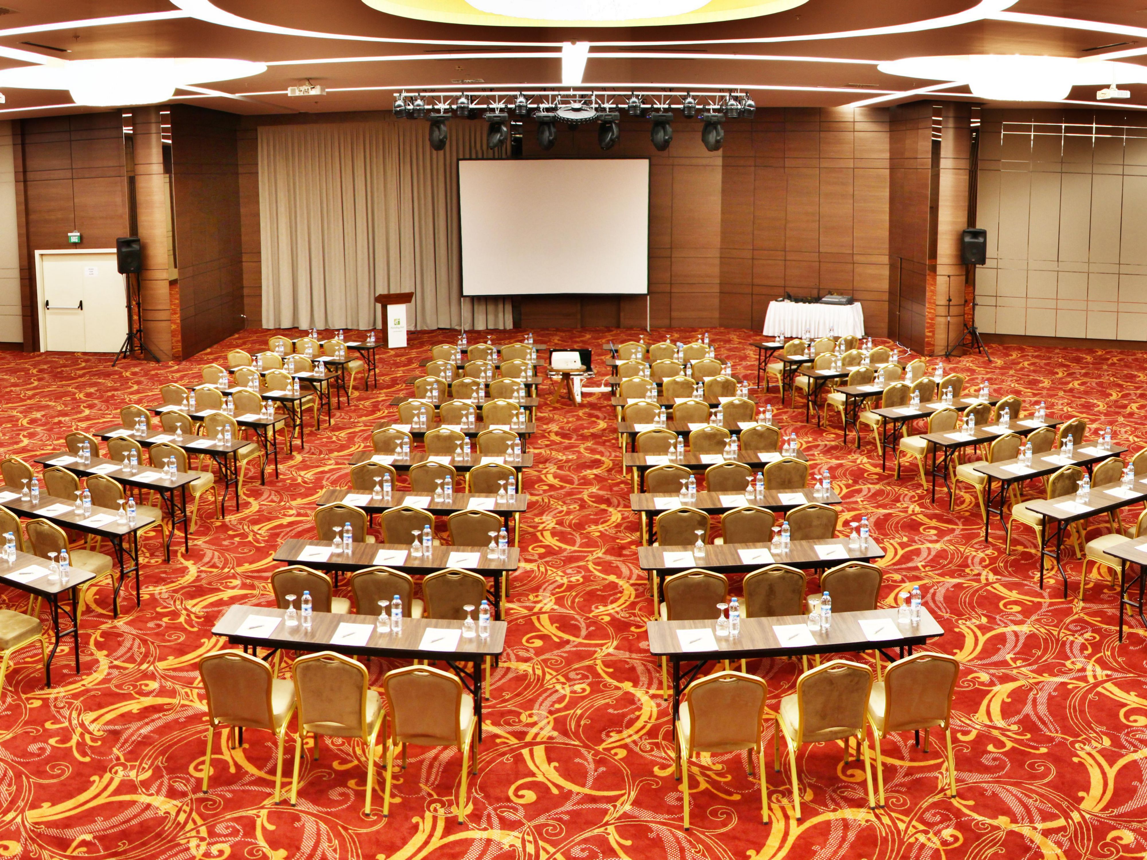 Holiday Inn Çukurambar has 1650m² suitable total areas from 20m² to 700m². 9 different halls and relaxation rooms present unique events to our valuable guests.
