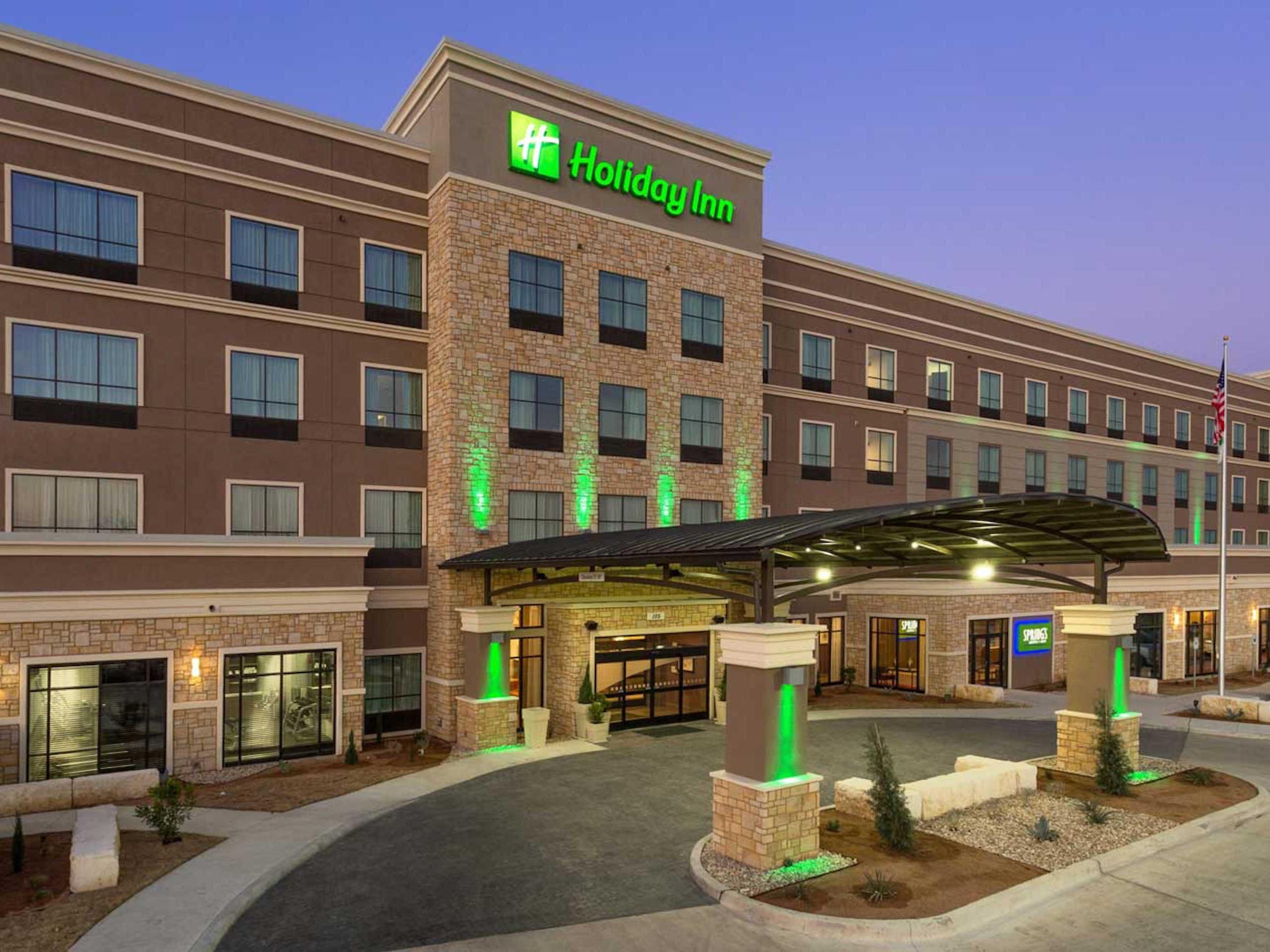 Restaurants Near Holiday Inn Appleton