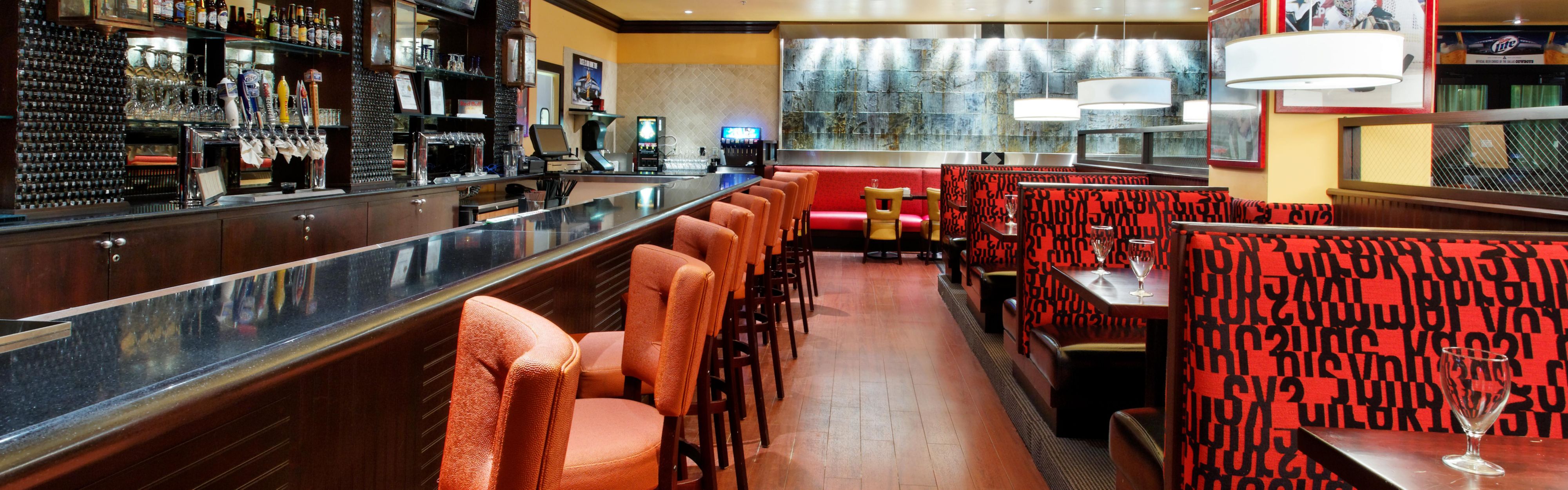 Restaurants Near Holiday Inn Arlington Ne Rangers Ballpark