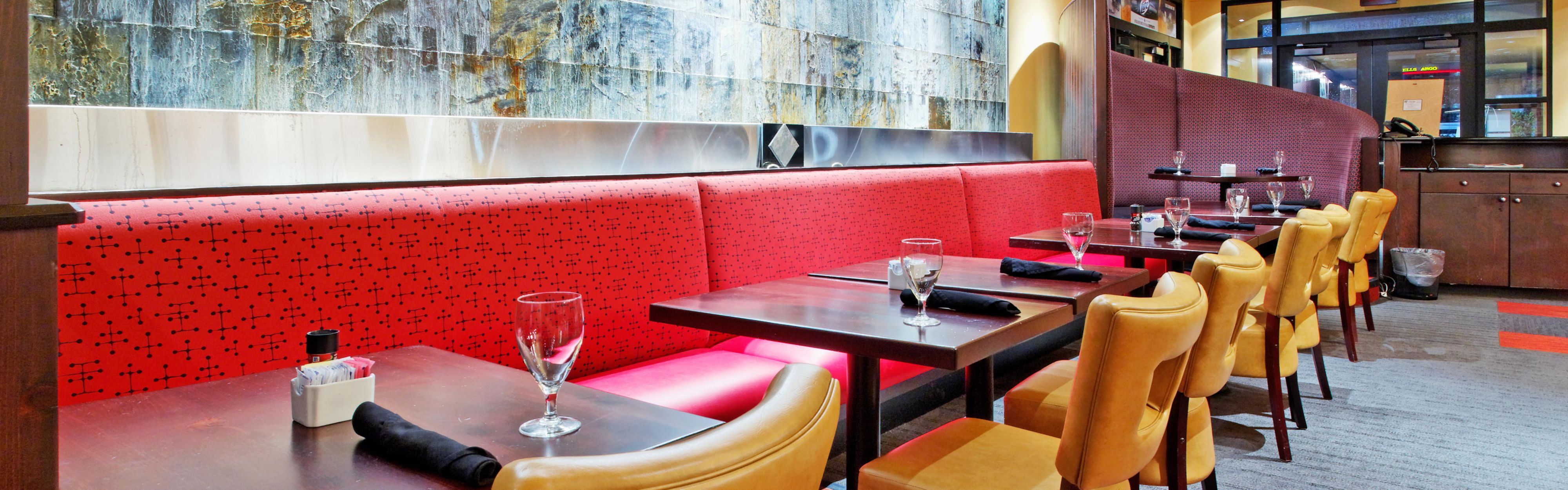 Restaurants Near Holiday Inn Arlington Ne Rangers Ballpark