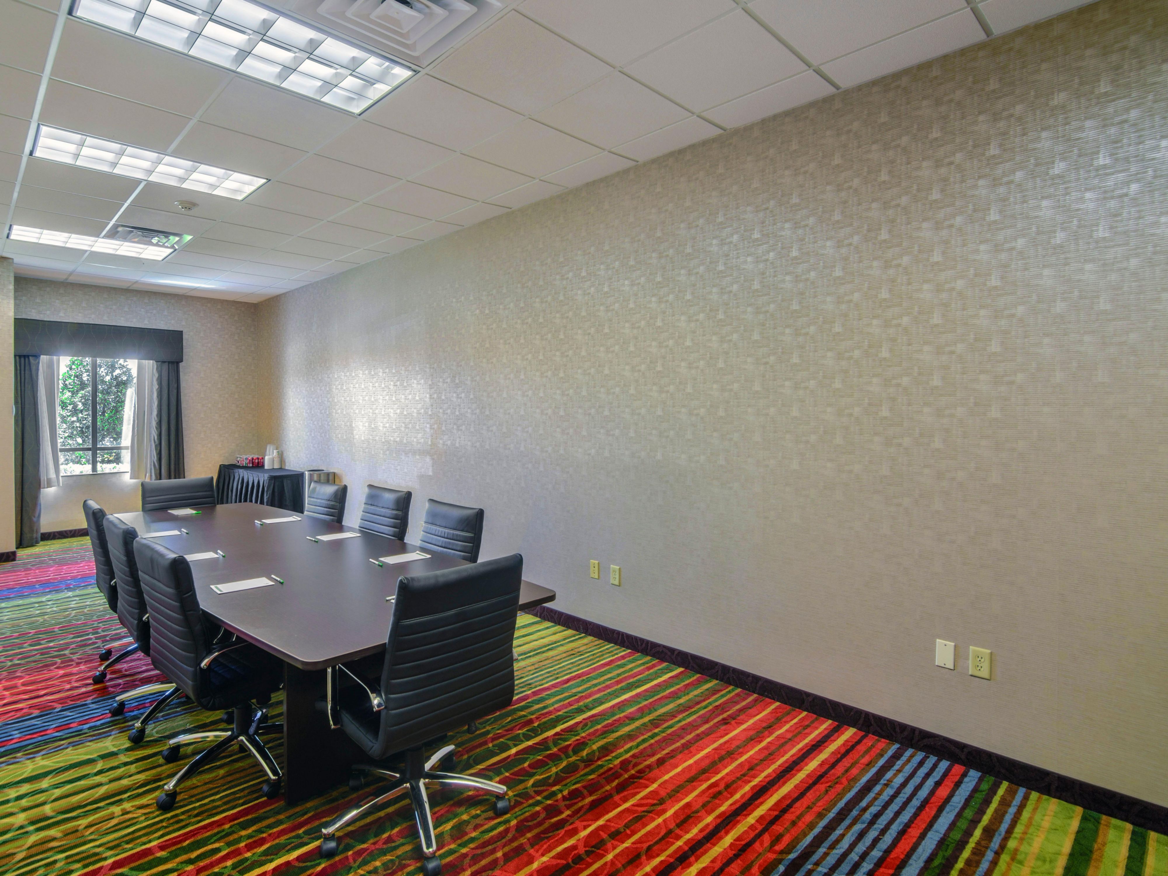 We have over 2,400 square of meeting space for our Cowboys Ballroom that can accommodate 100pp. Our ballroom can break into 3 sections. We also have a Boardroom & Media Room. Call the hotel directly and speak with our Sales Department for more information. 
