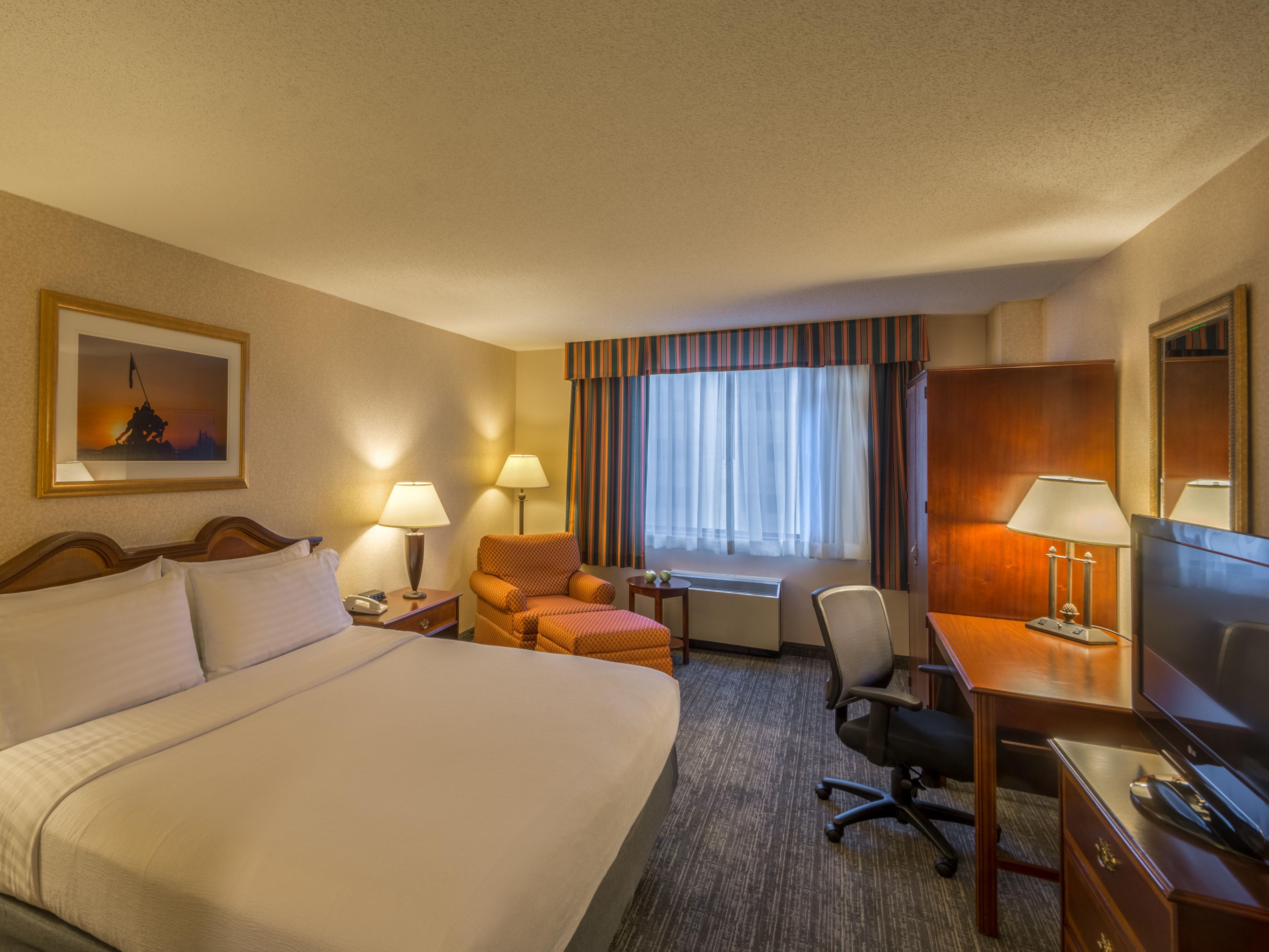 Отель в Arlington,Вирджиния | Отель Holiday Inn Arlington At Ballston