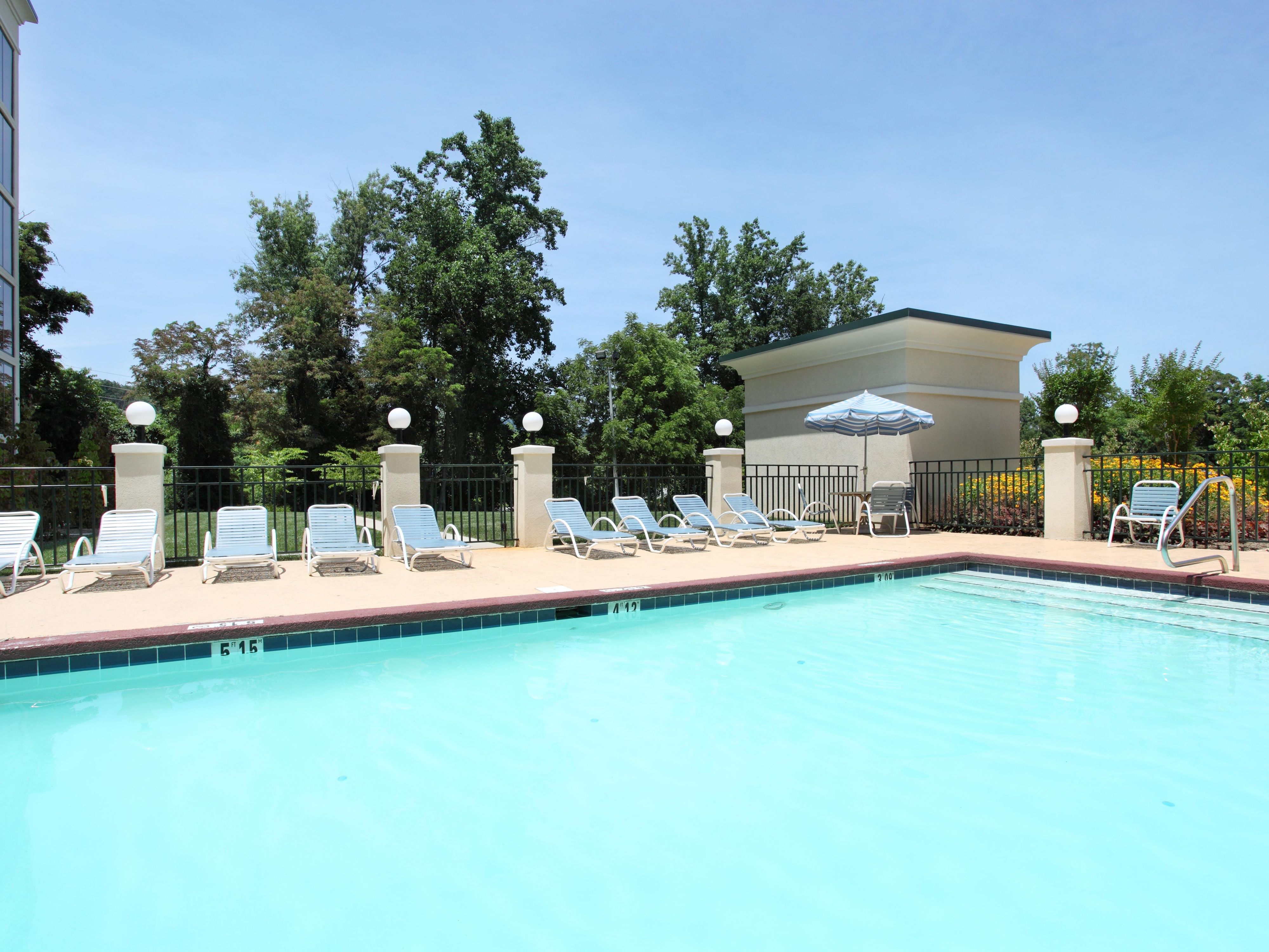 Outdoor Swimming Pool to cool down on hot summer days.