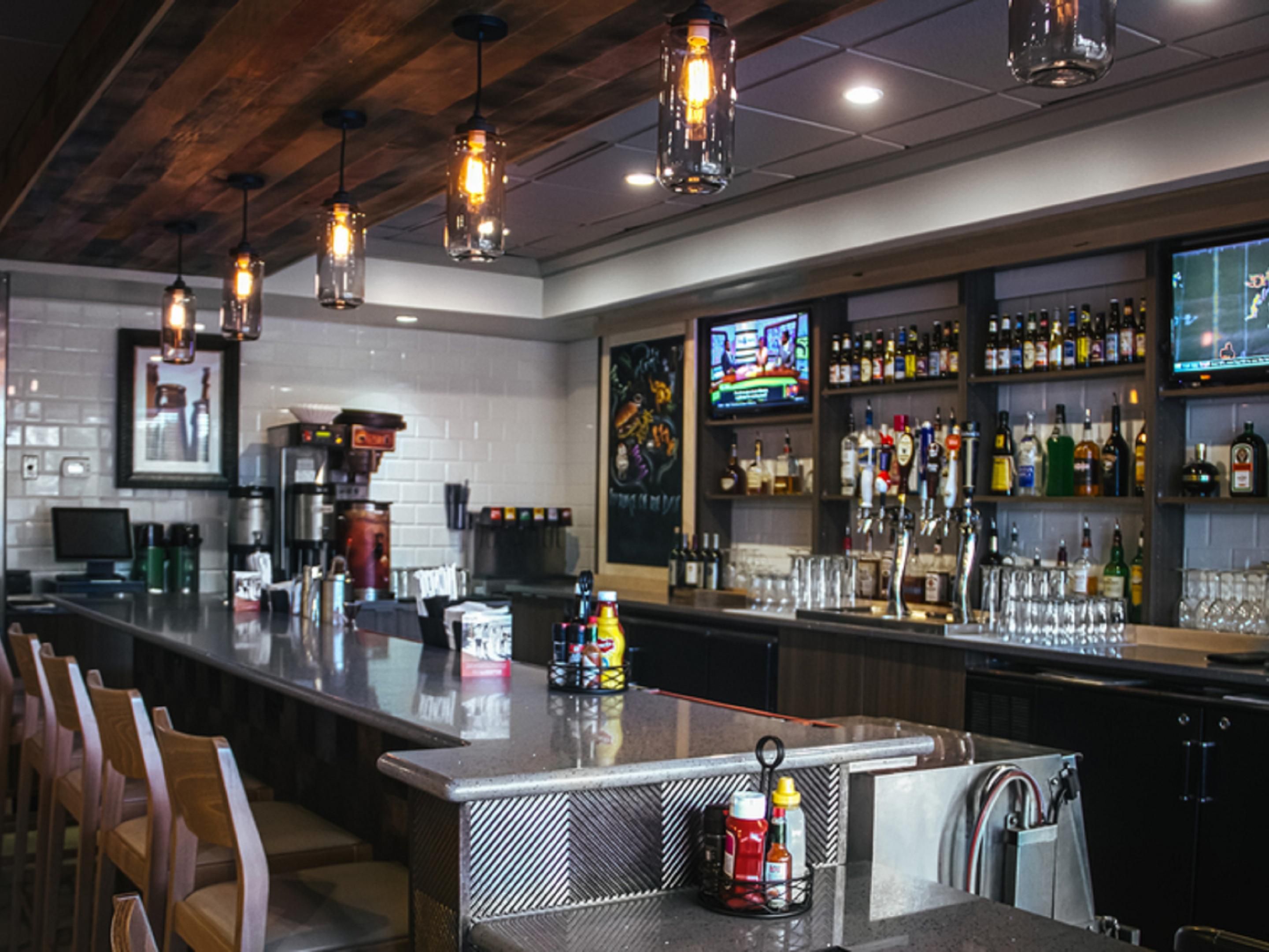 Discover fantastic dining right here at the Holiday Inn Atlanta-Northlake! We are proud to feature two on-site restaurants for your convenience and pleasure. Enjoy a delicious, hot, cooked-to-order meal at Burger Theory, or explore our other exciting dining options without ever leaving the hotel.