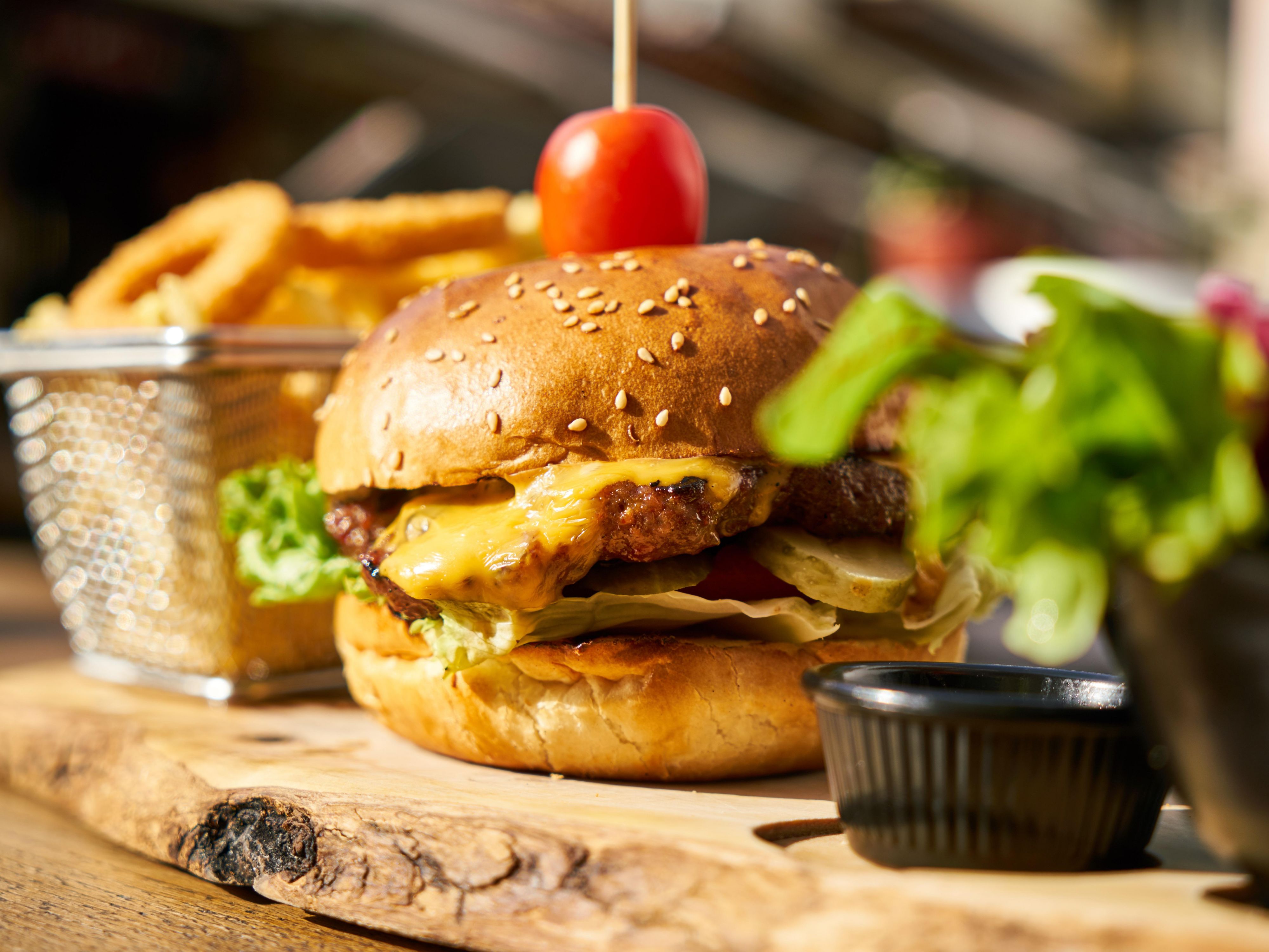 Breakfast, Burgers and Beer! Can it get any better? Check out our special menu to see what else is in store at Holiday Inn Northlake's own Burger Theory!