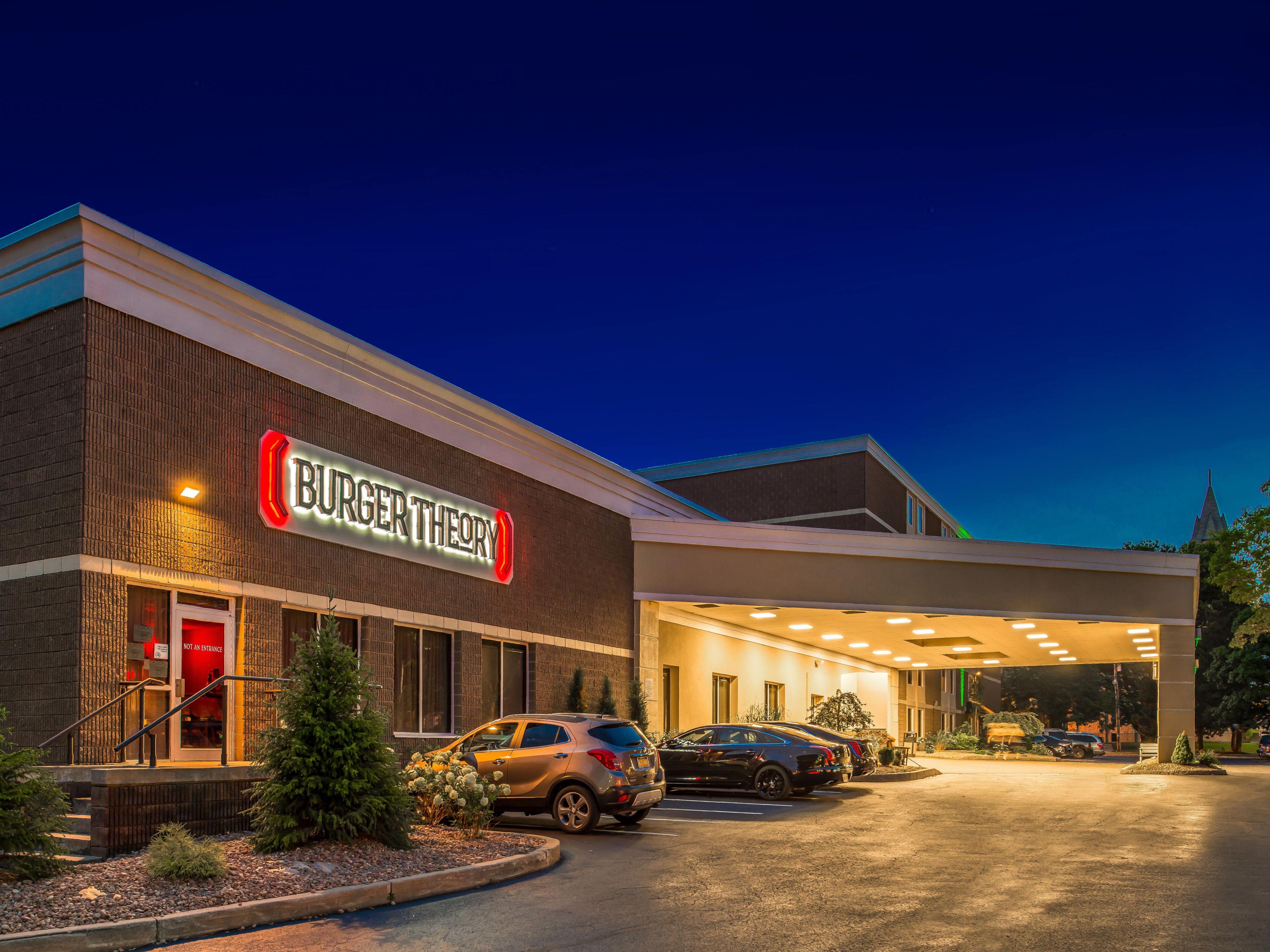 Hotels in Auburn, NY Holiday Inn AuburnFinger Lakes Region