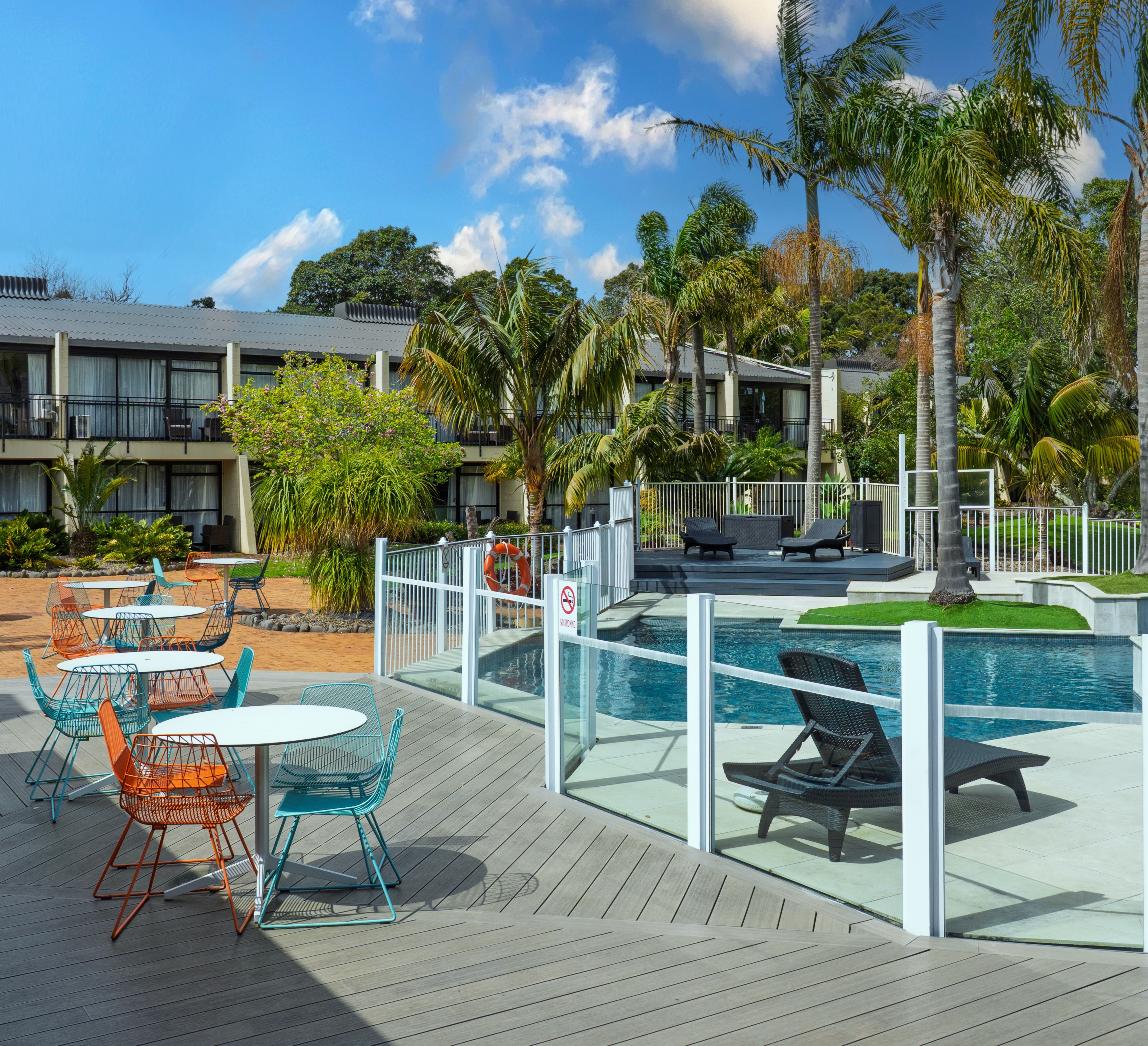 奥克兰机场假日酒店