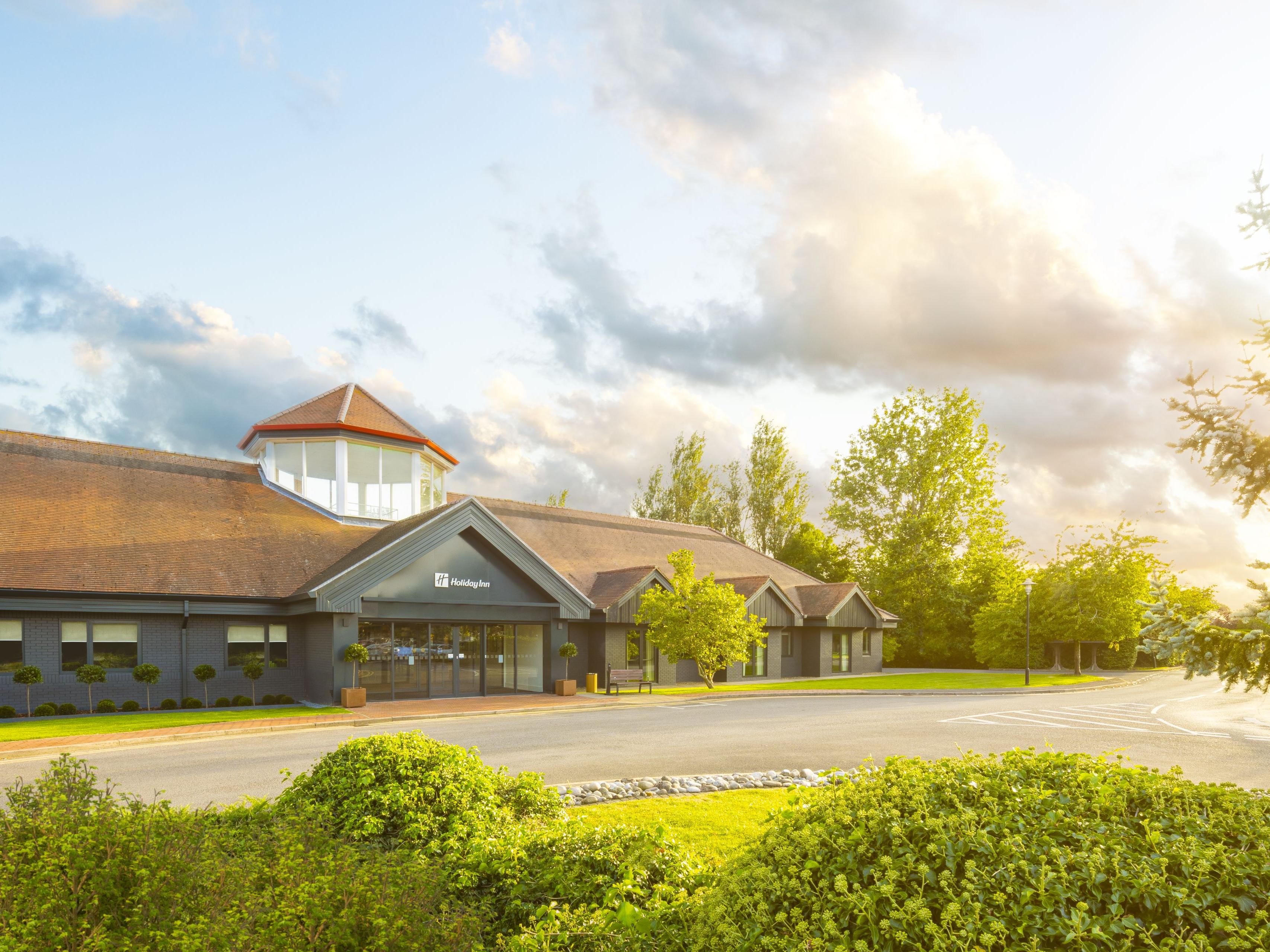 Отель в Aylesbury, | Отель Holiday Inn Aylesbury