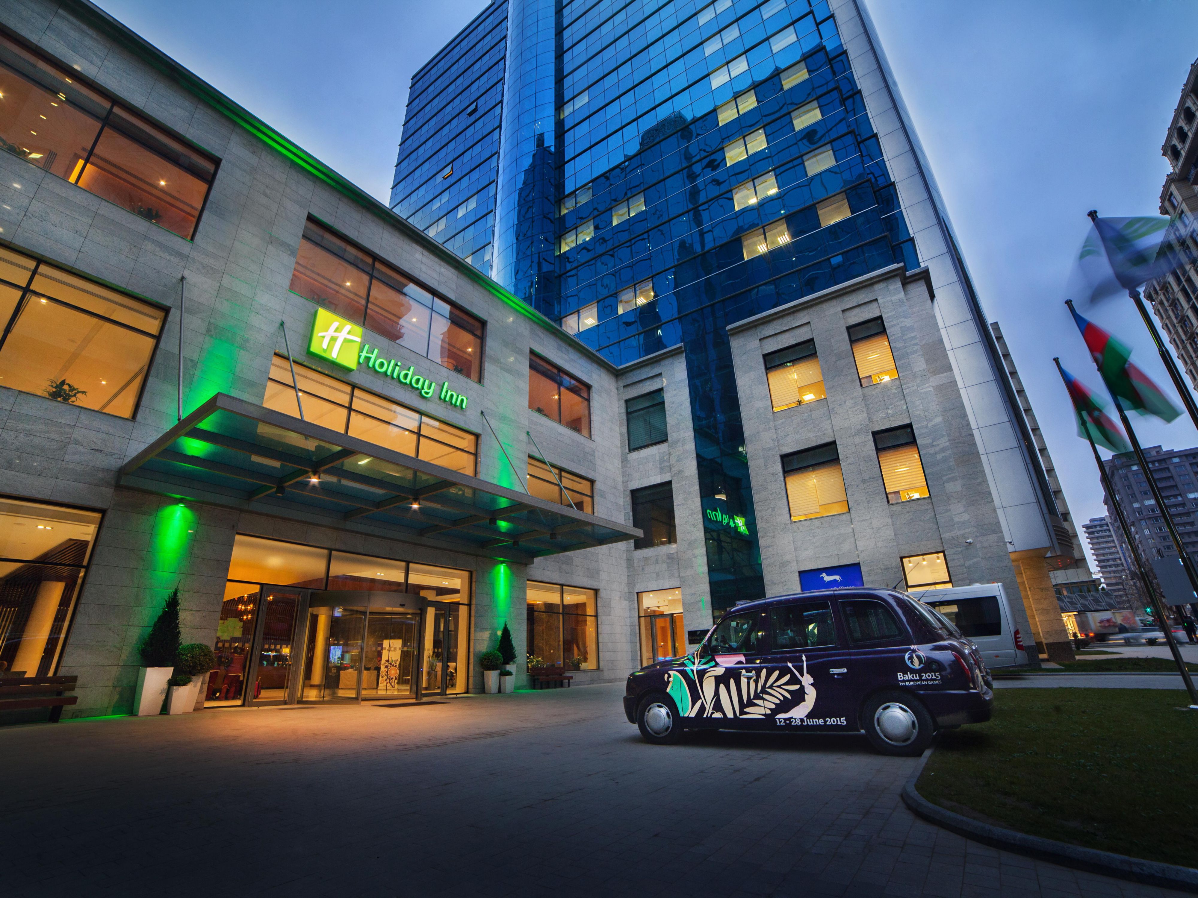 Бизнес отель в Баку: Holiday Inn Baku