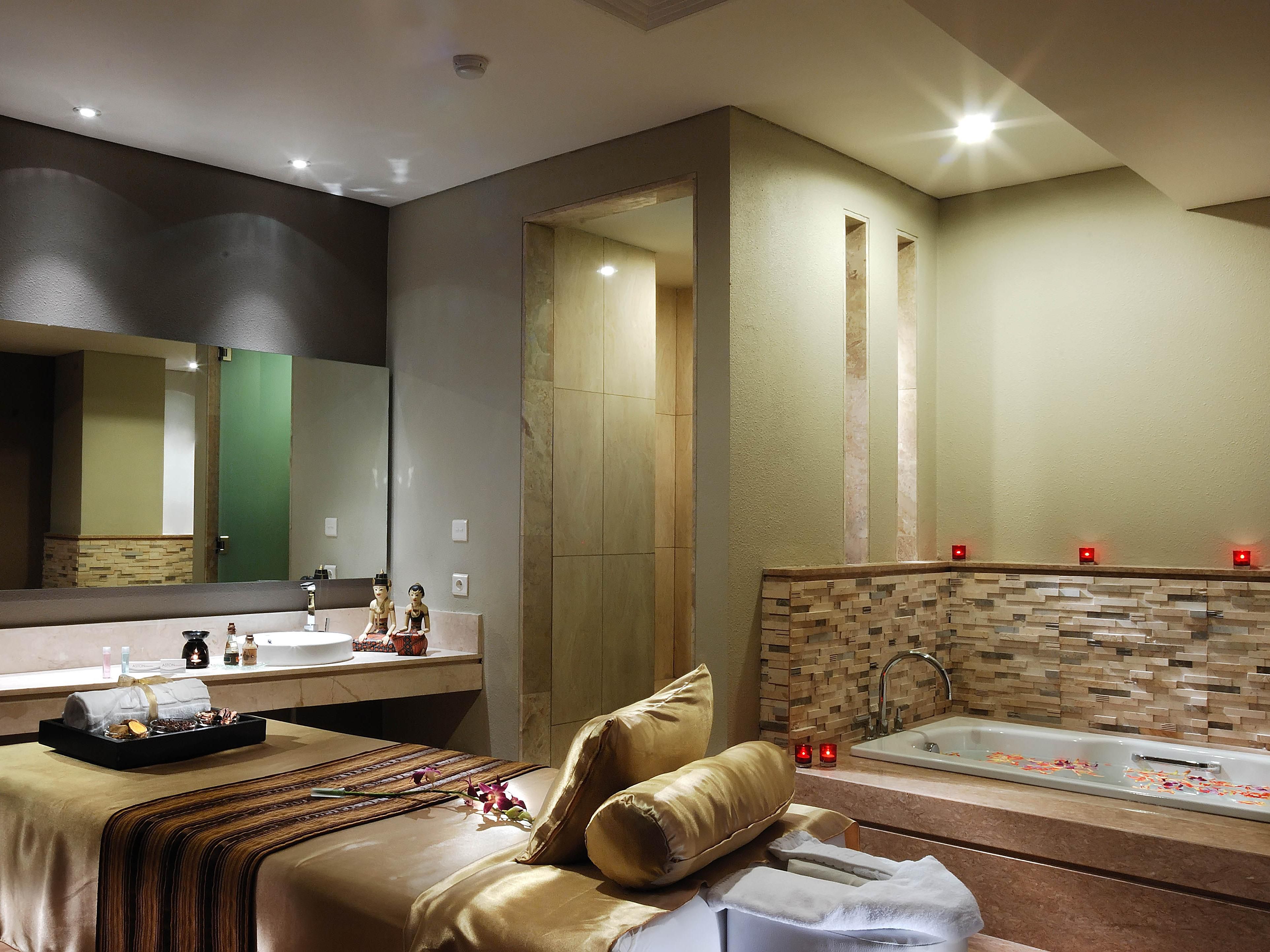 Step into a luxury and experience a calming treatment with skillful therapists at Orchidea Spa managed by Annathaya. Our wooden and stone interior invites you to recline and unwind. Sourced from the healthiest local ingredients, our signature treatments are not to be missed.