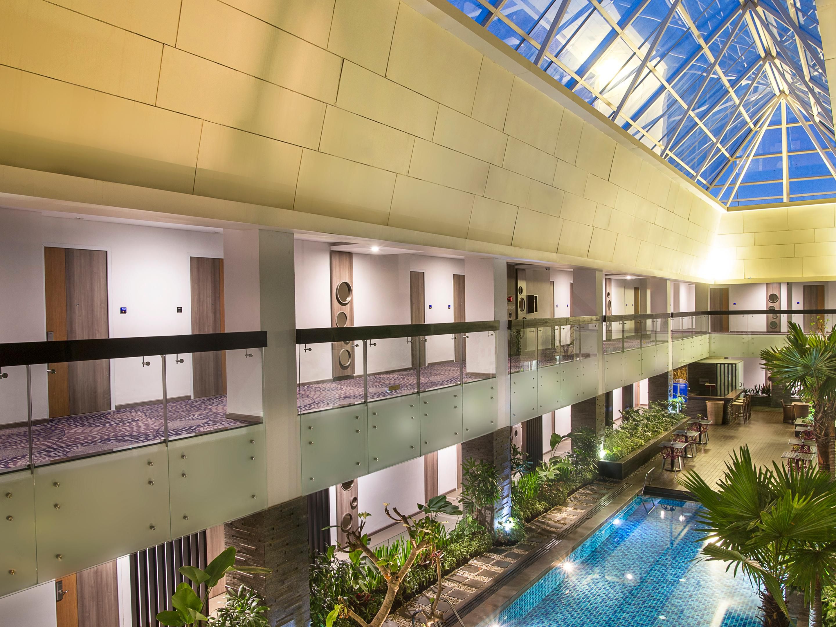 Hotel in Bandung | Holiday Inn Bandung Pasteur Hotel