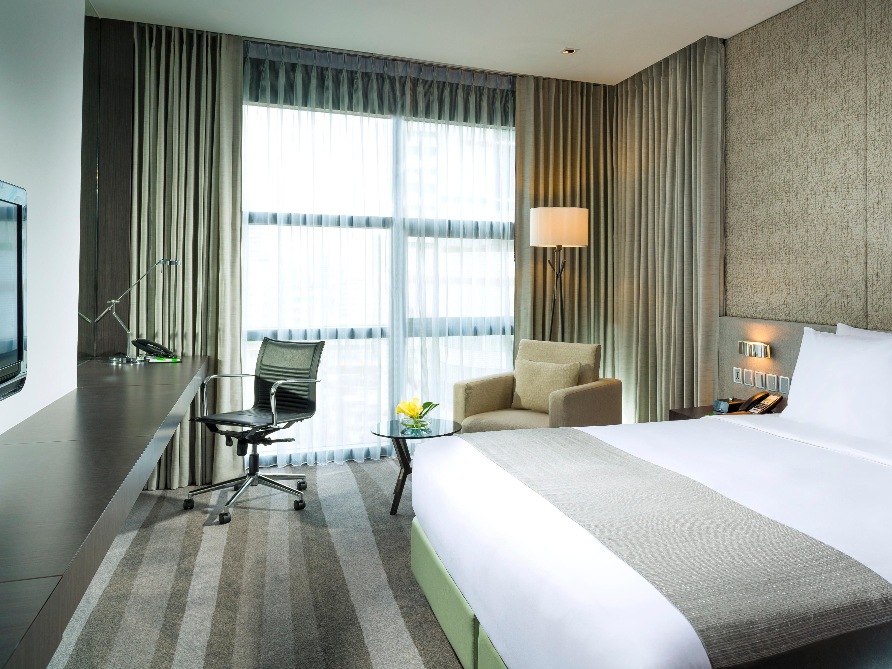 Holiday Inn Bangkok Sukhumvit Centrally Located In Sukhumvit Area