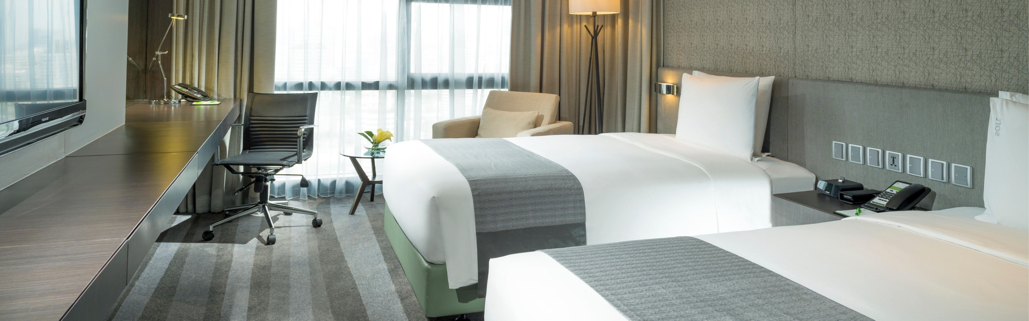 Holiday Inn Bangkok Hotels Holiday Inn Bangkok Sukhumvit Hotel Room Rates