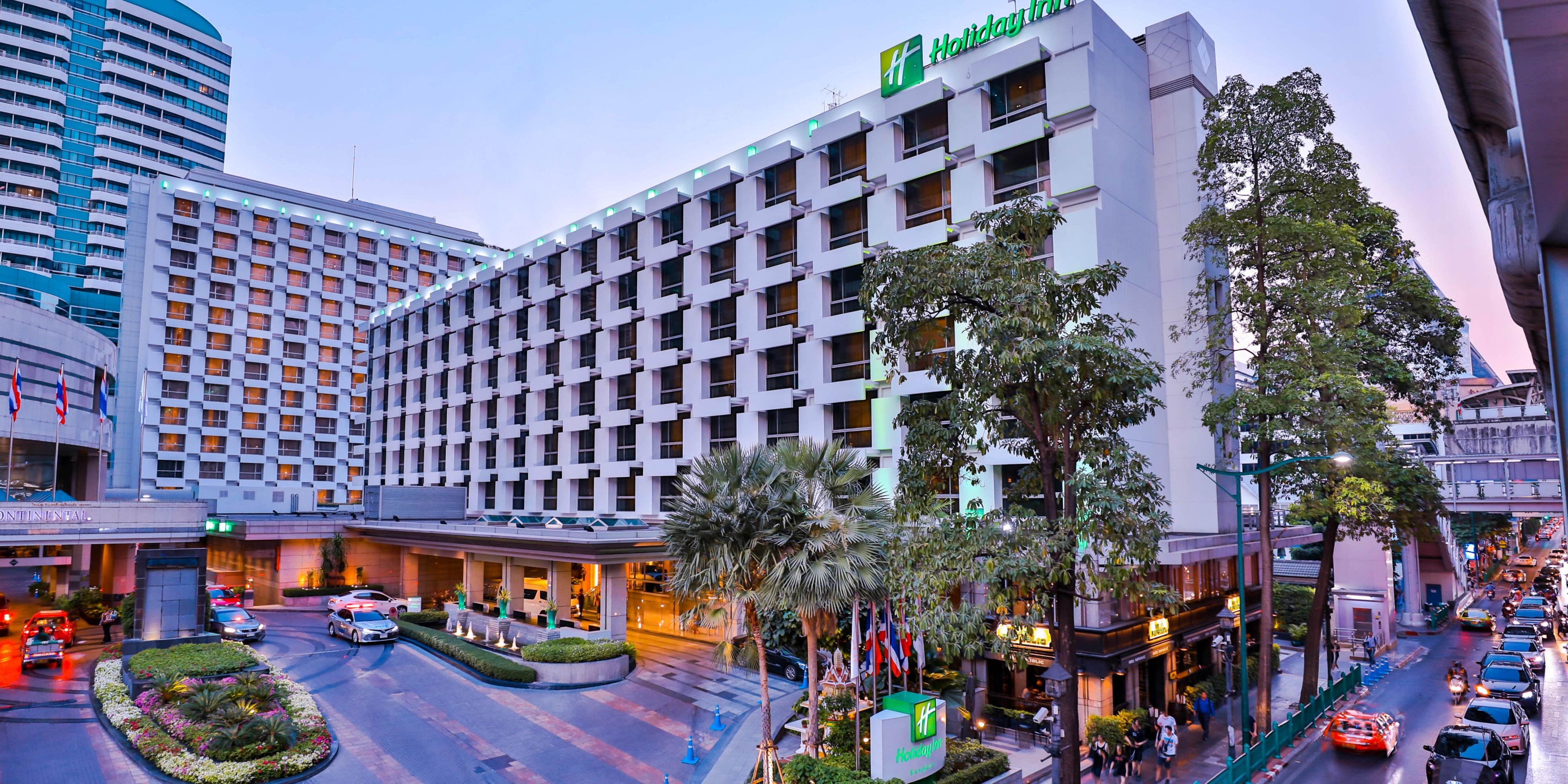 holiday inn bangkok travel weekly