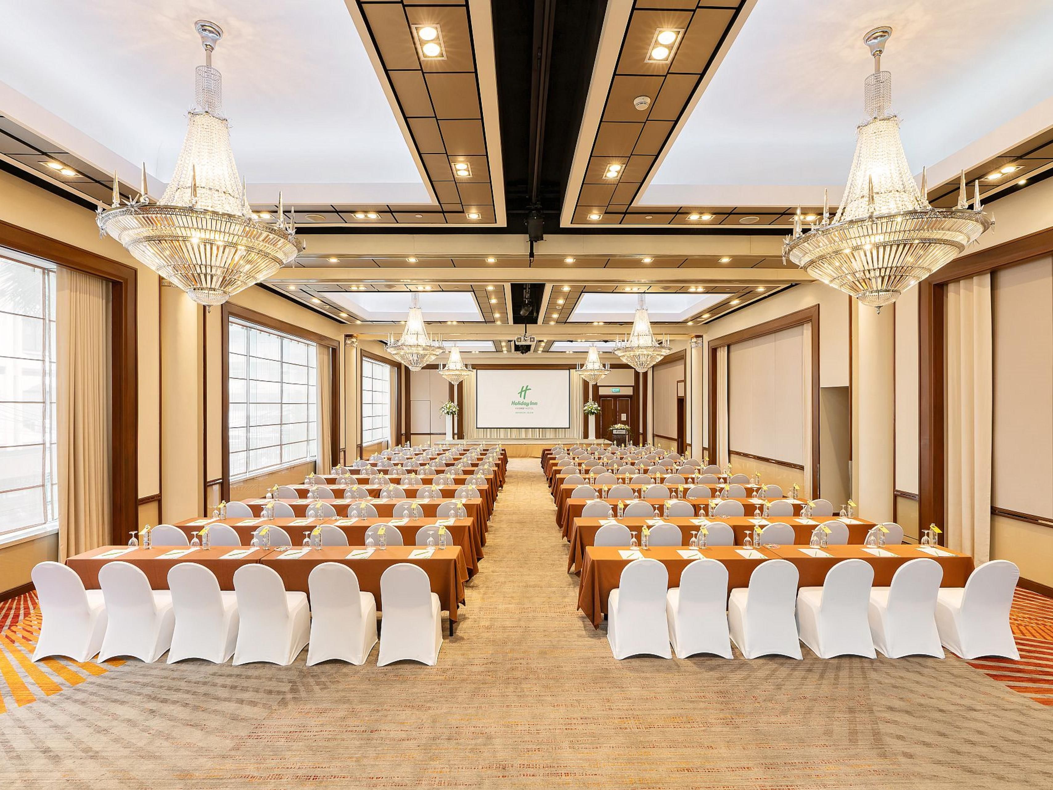 Host your Bangkok event in our versatile venues. Featuring two grand ballrooms with vaulted ceilings and natural light, and nine meeting rooms, we cater to corporate and social gatherings for up to 700 guests. From weddings to conferences, our thoughtfully designed spaces blend elegance and functionality to ensure your event is a success. 