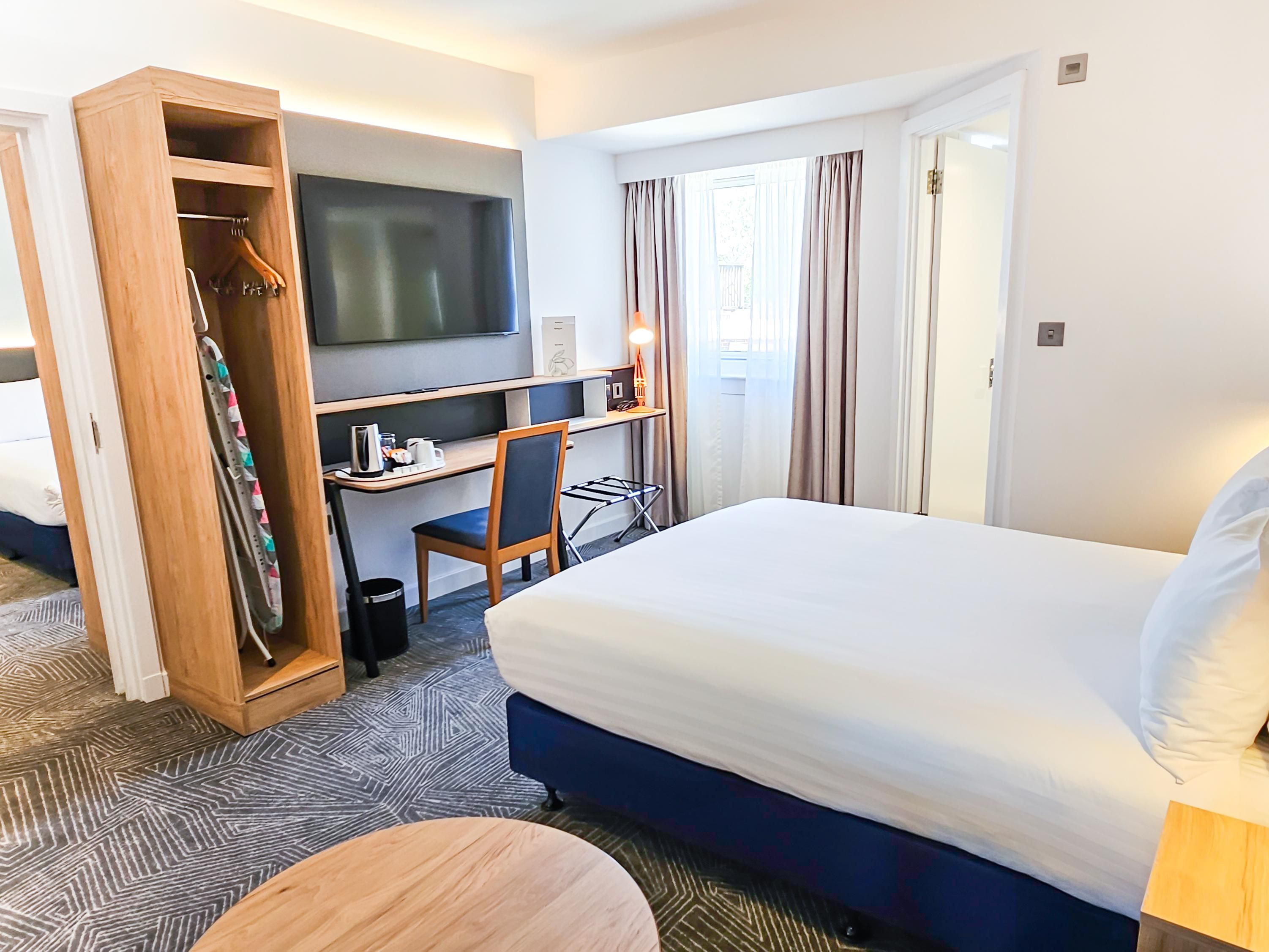 Queen Bed - Interconnecting Room