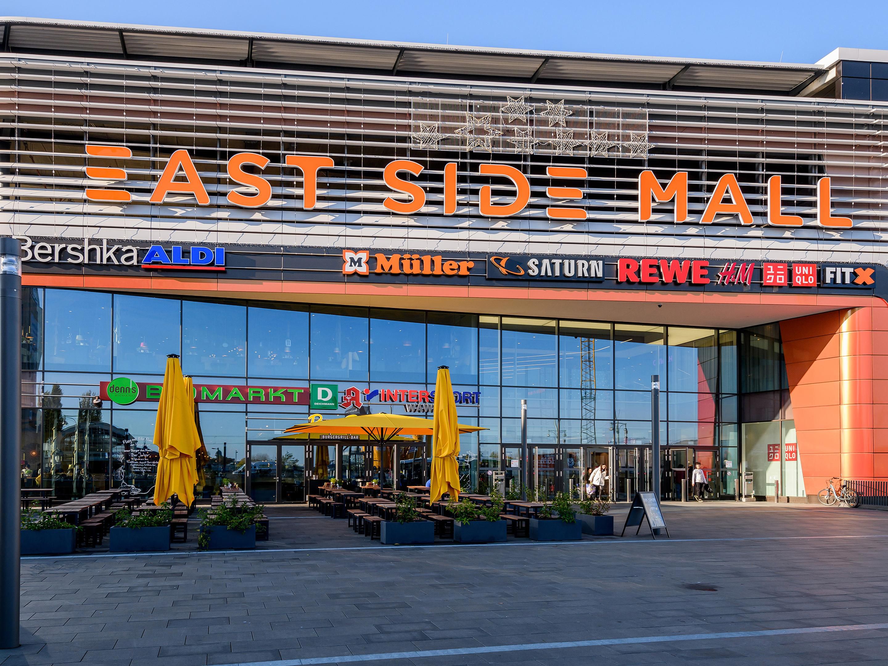 The East Side Mall is a shopping mall just 300 metres from the hotel. The mall was designed by architect Ben van Berkel. Construction began in May 2016 and the mall has been open to everyone since October 2018. The mall features every major brand and has a big food court with an outside terrace.