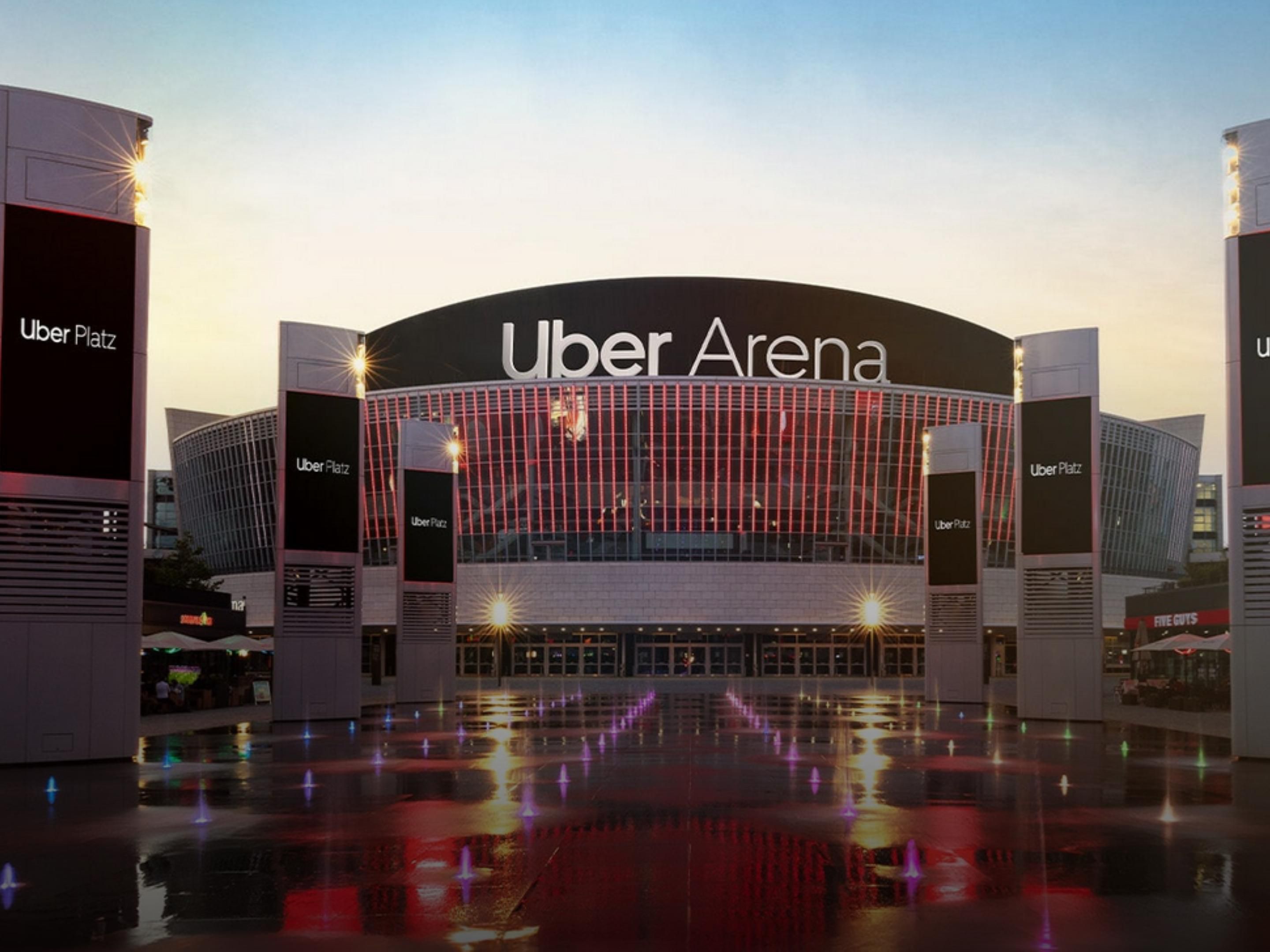 On the other side of the street, you will find the Uber Arena. Visit concerts of international top artists, big e-sport events or games of Alba Berlin and the Eisbären Berlin.