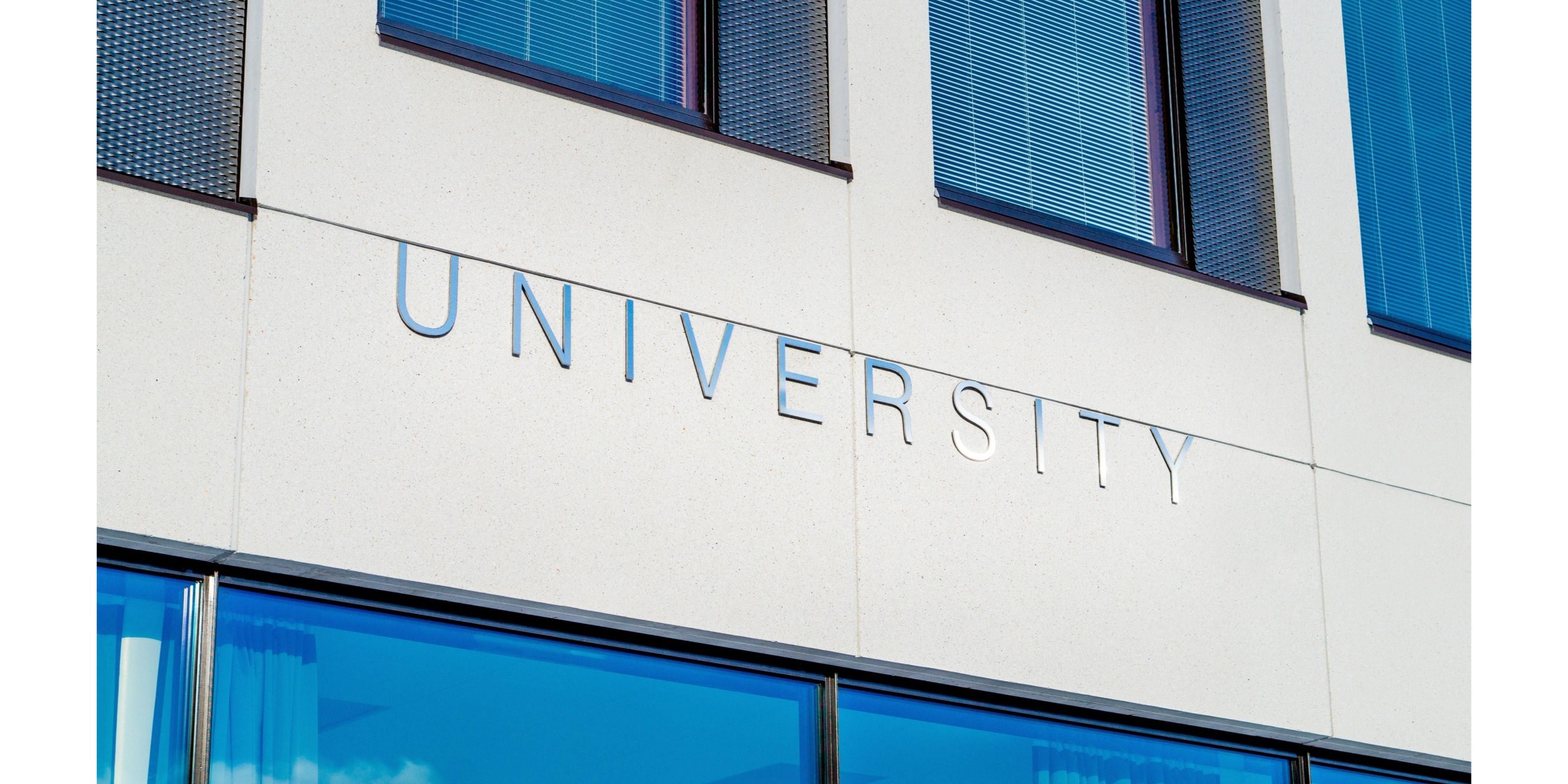 Whether you are coming to visit your child at school, arriving to watch a sporting event or bringing a whole team to compete, we are here to provide you the best service and accommodations available less than a half a mile from Ferris State University.