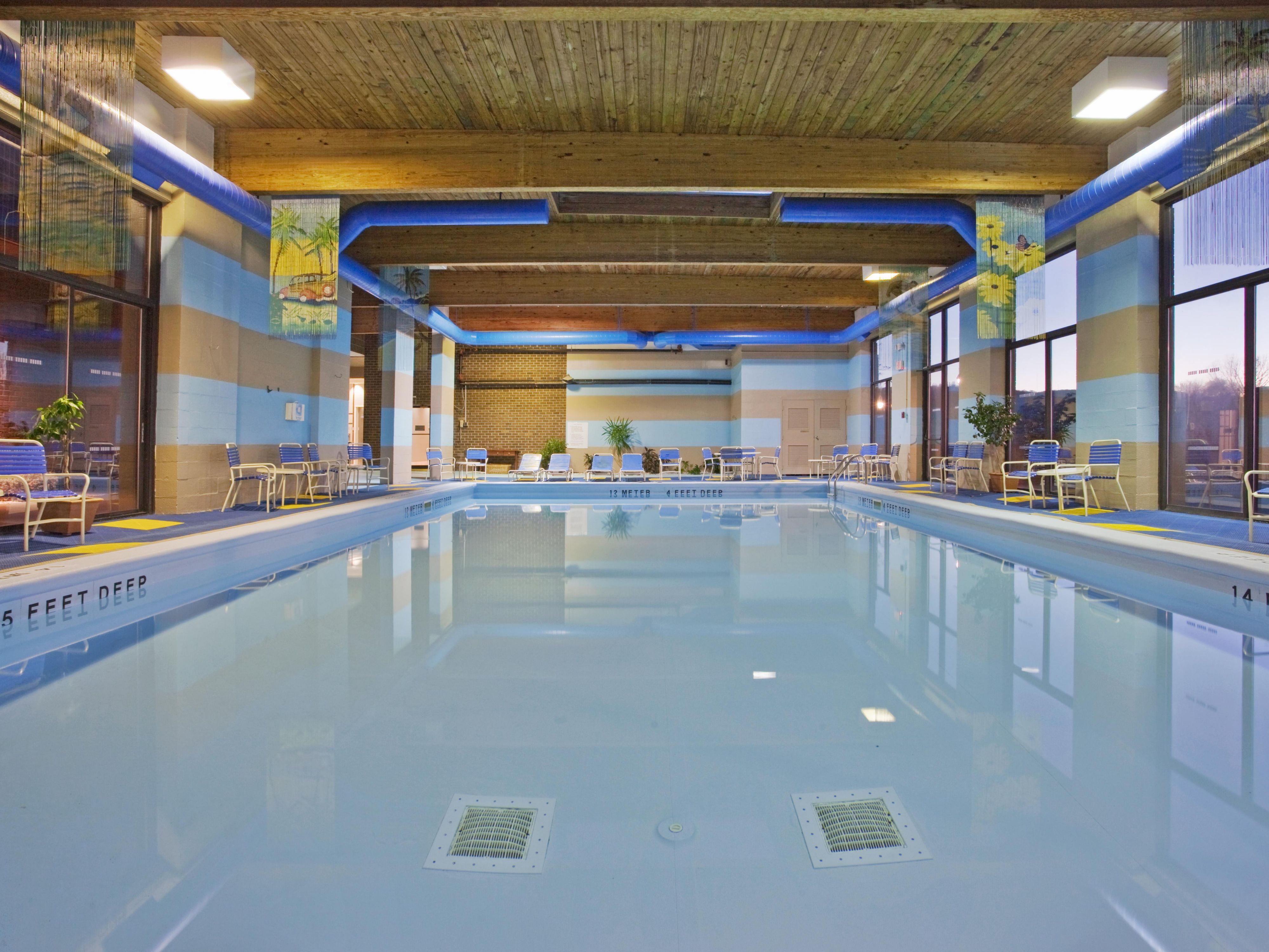 PetFriendly Family Hotel in Binghamton, NY with Pools Holiday Inn