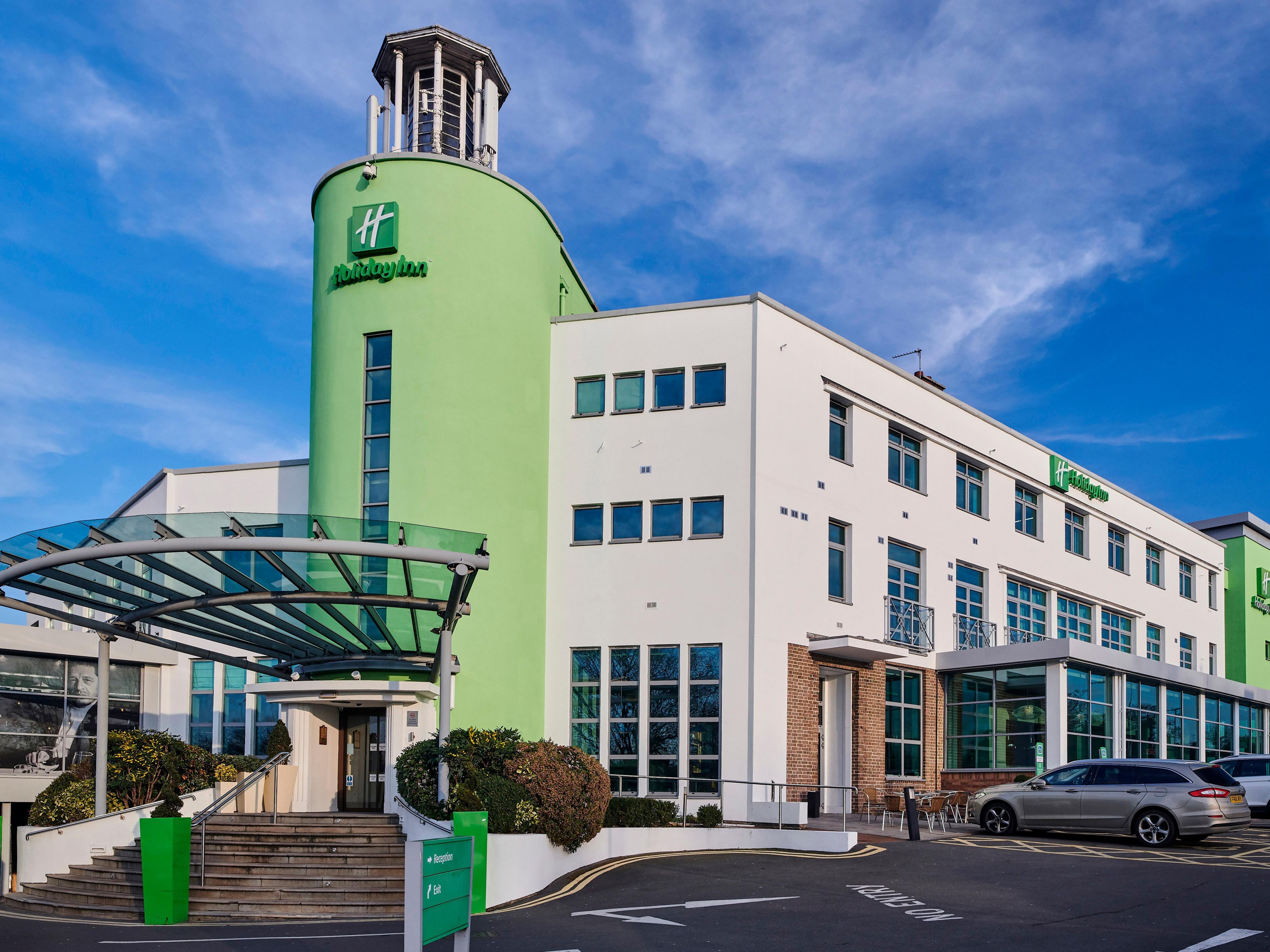 Hotels Near Airport: Holiday Inn Birmingham Airport - NEC