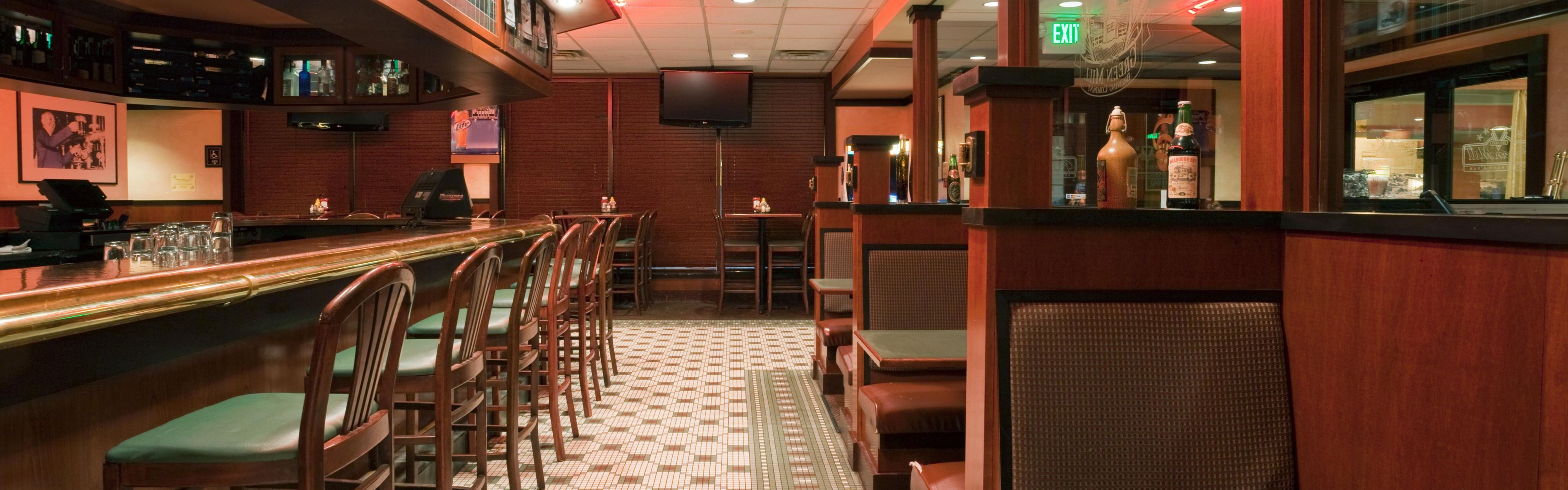 Restaurants Near Holiday Inn Blmgtn Arpt South- Mall Area