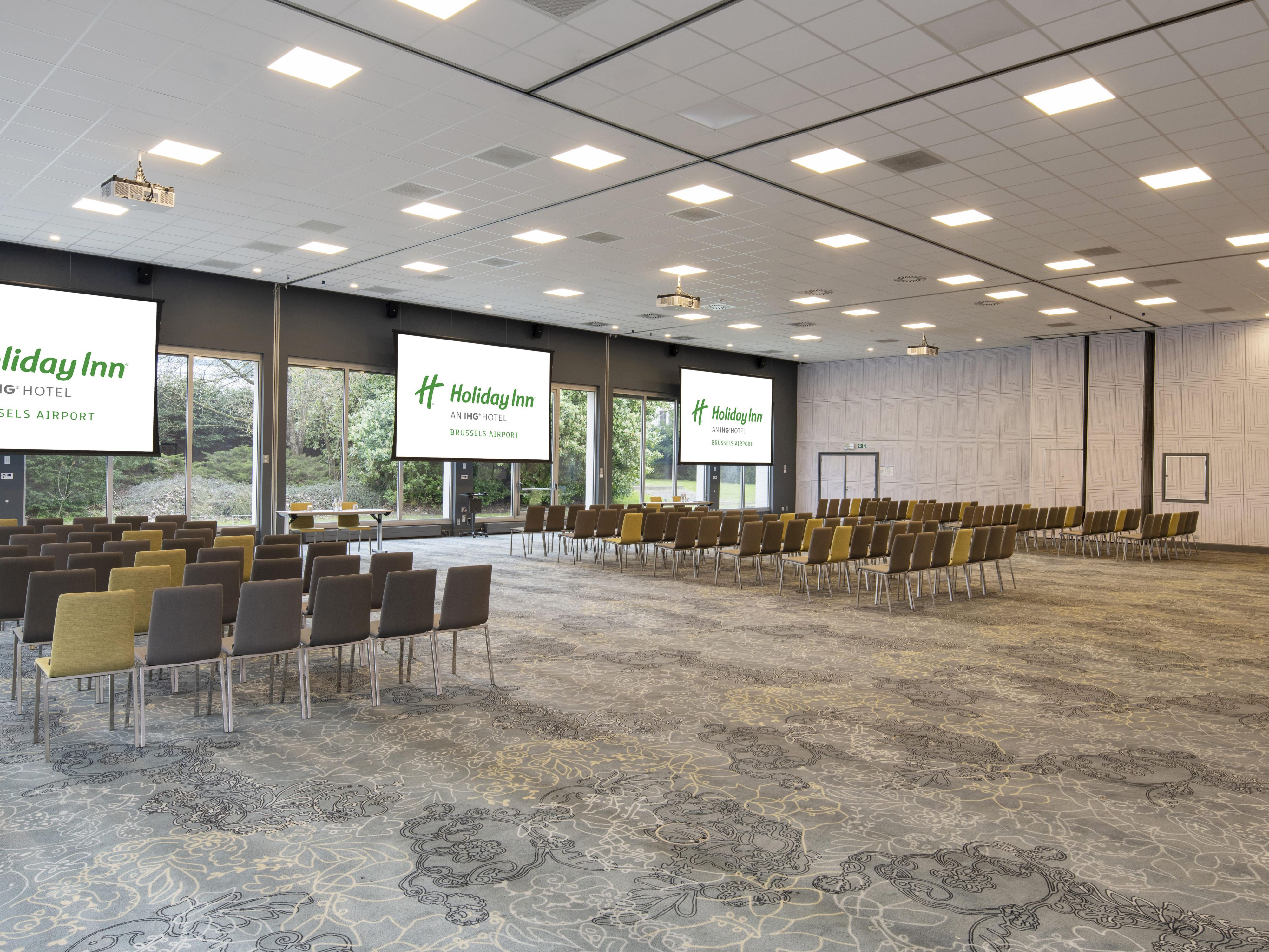 A big space with an even bigger personality! Capacity for up to 500 delegates incredible garden views & stunning nature-inspired decor to get your creative juices flowing. The flexible HIBA room can be split into four parts, H, I, B & A.
