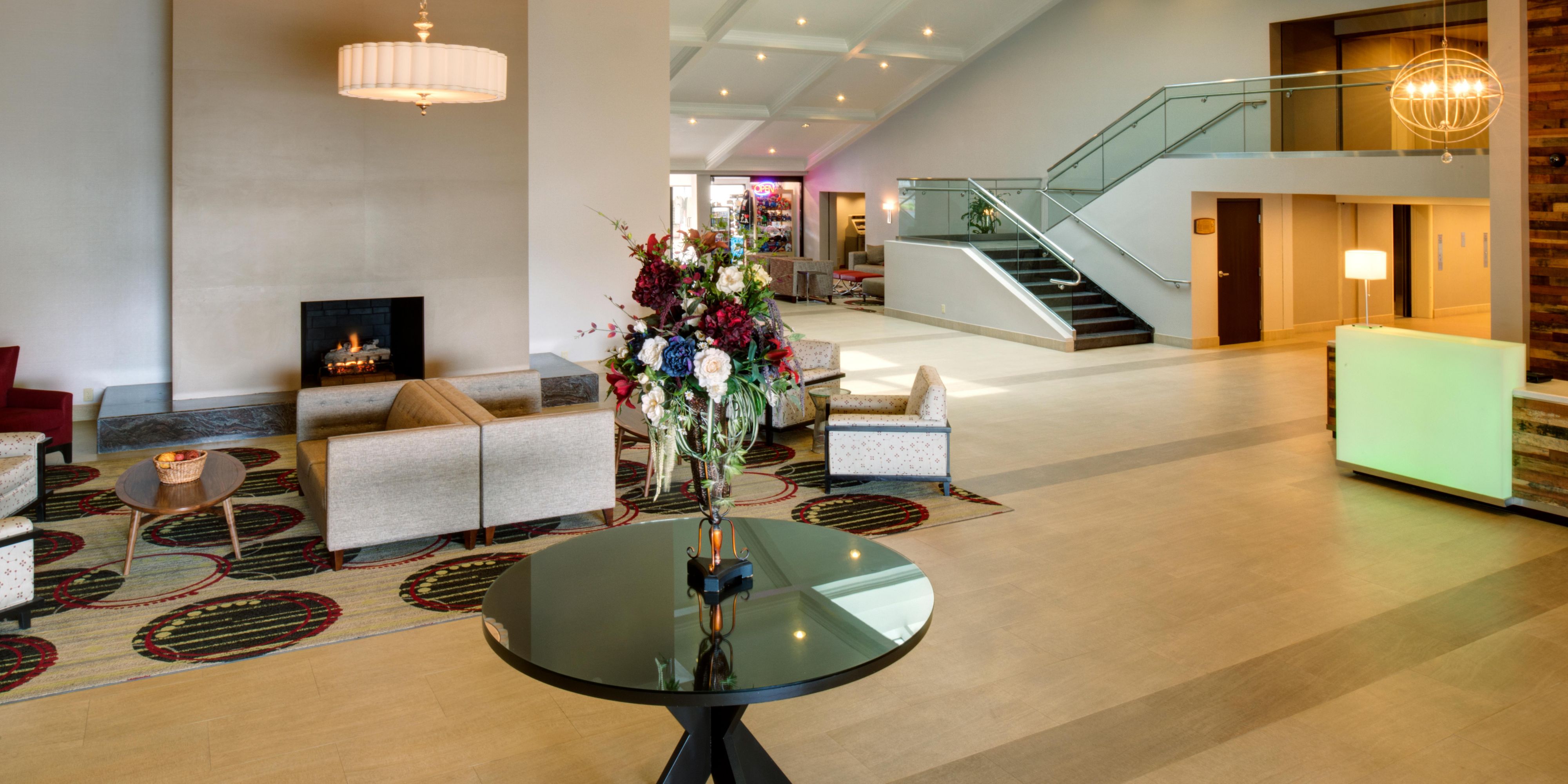 Hotels In Buena Park Ca Near Knott S Berry Farm Holiday Inn Buena Park Near Knott S