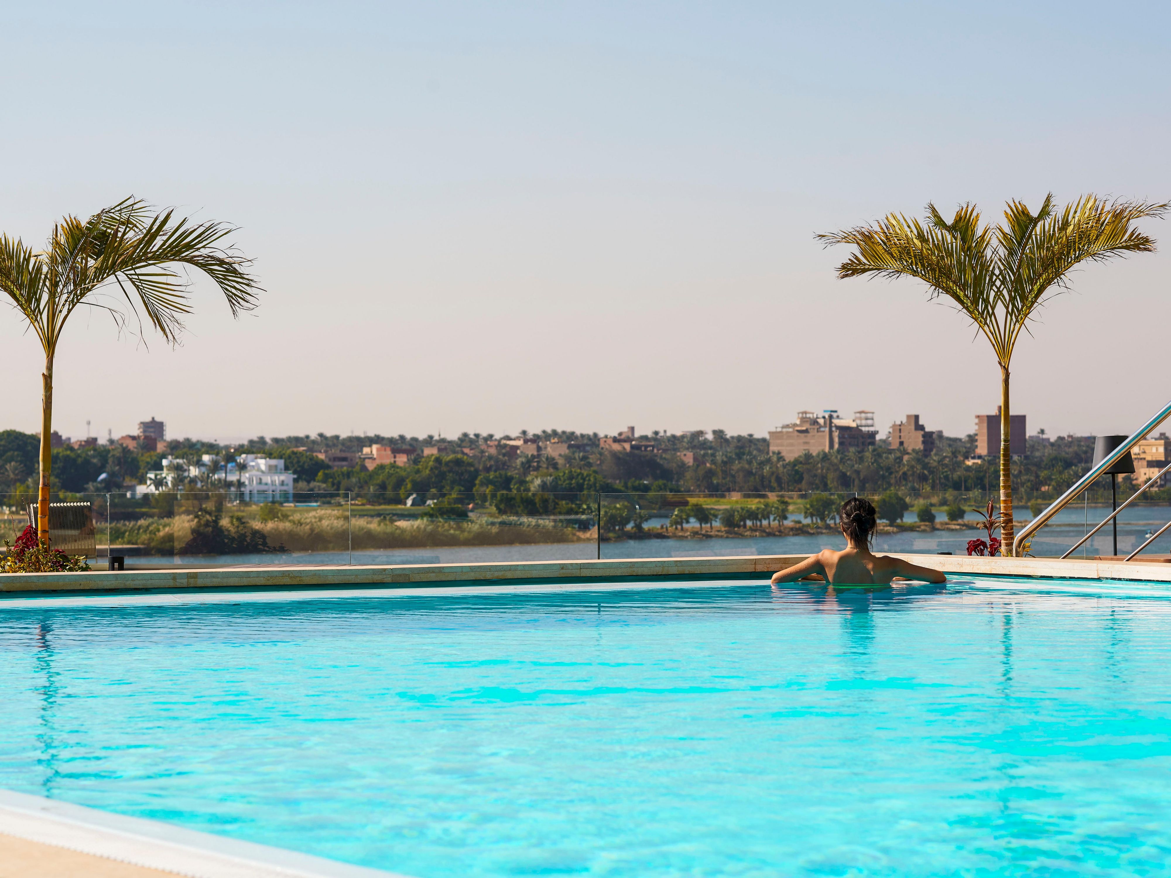 Dive your worries away by our very special infinity pool & relish in the exceptional views of the Nile. Relax & unwind by the serenity of the pool and the view. Sunny days are made perfect by the pool & cool weather is even better while swimming in the heated pool. Order your favourite cocktail & light snacks to compliment your mood ideally.