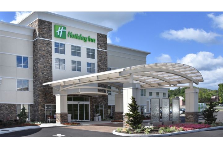 Holiday Inn Canton (Belden Village)